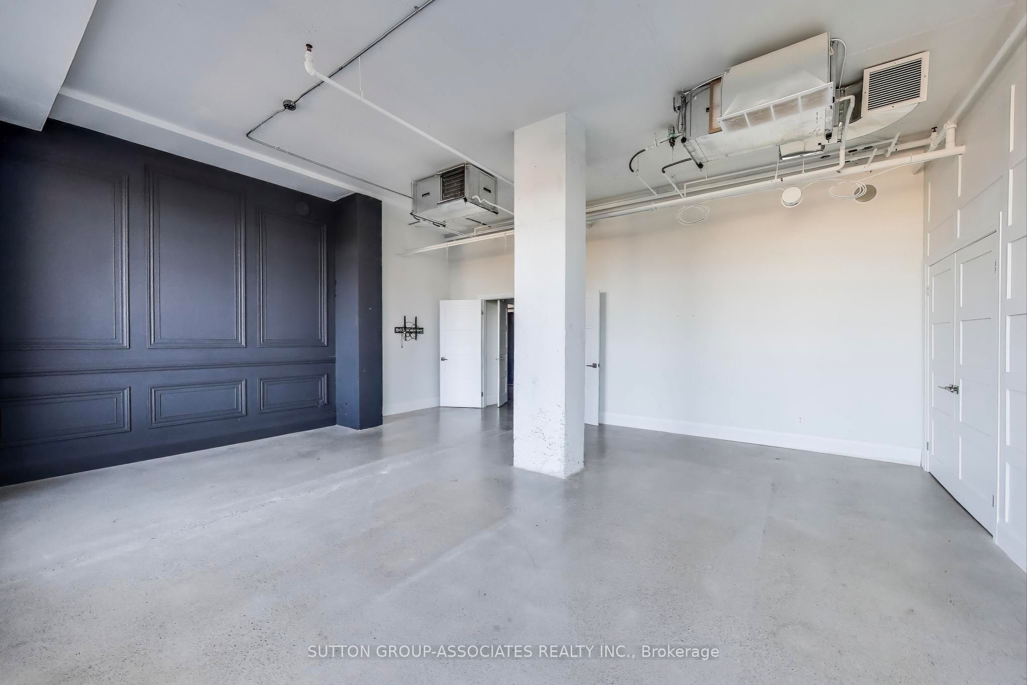 #206 - 2069 Lake Shore Boulevard Property Photo 4