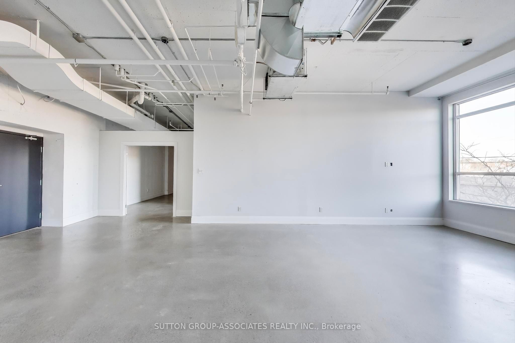 #206 - 2069 Lake Shore Boulevard Property Photo 7