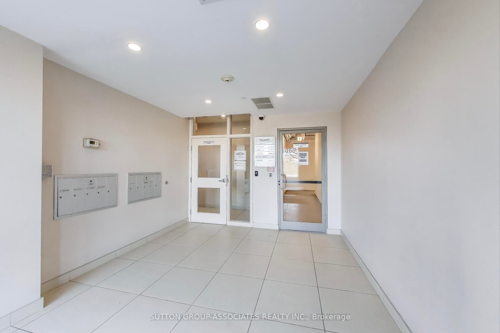 #206 - 2069 Lake Shore Boulevard Property Photo 18