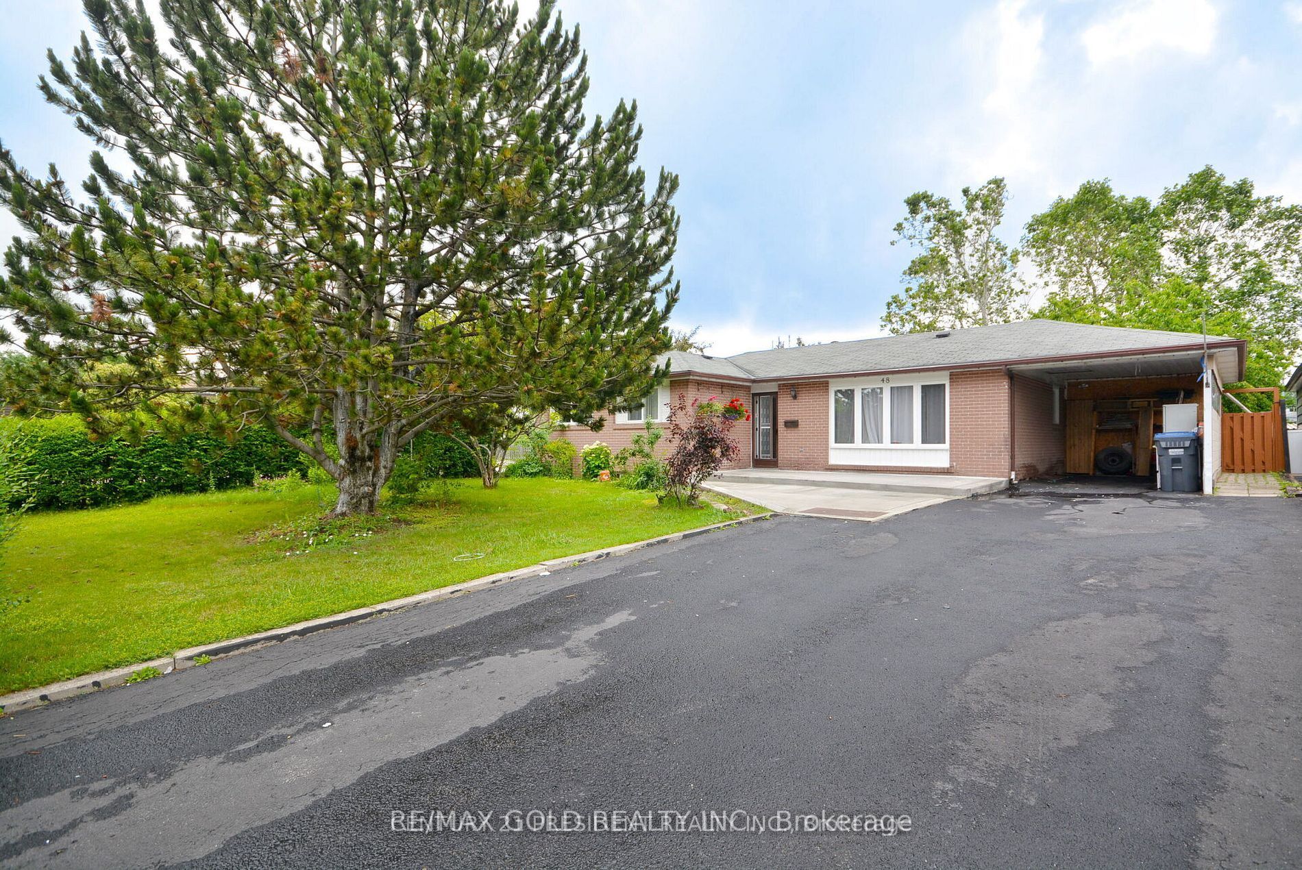 48 Evesham Cres Property Photo 1