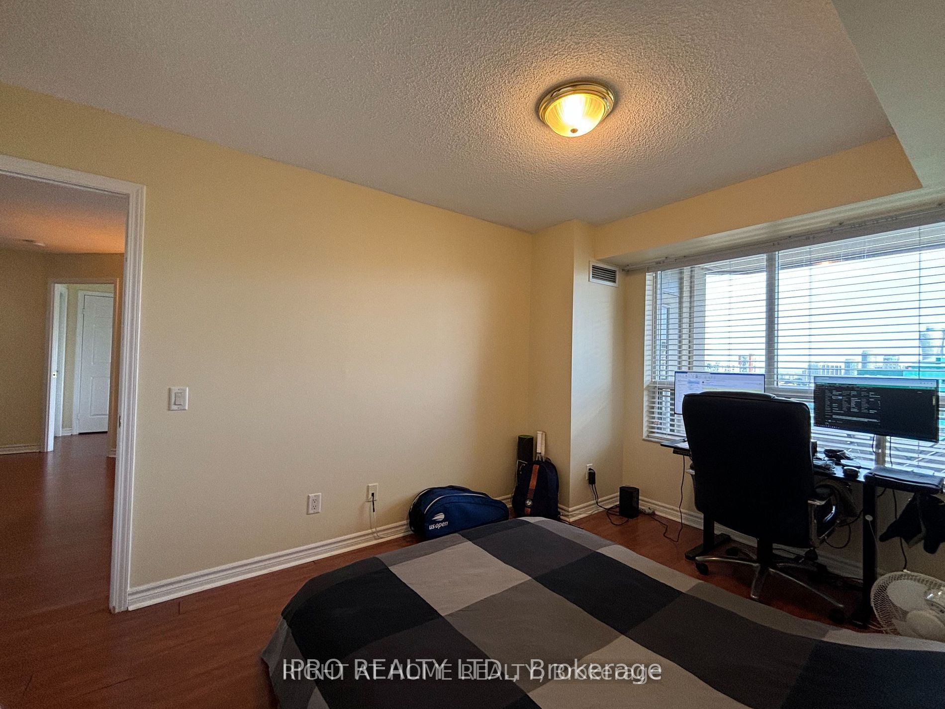 25 Kingsbridge Garden Circle 1526 Property Photo 12