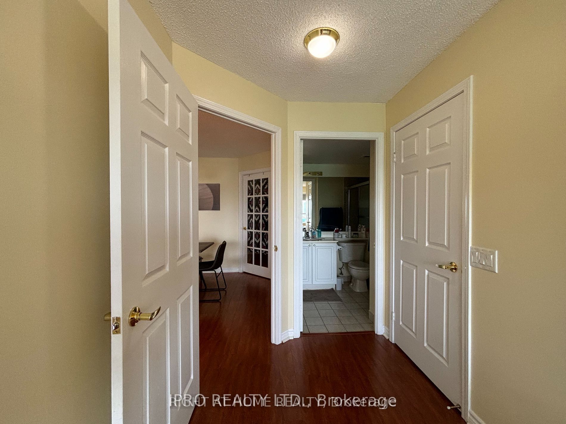 25 Kingsbridge Garden Circle 1526 Property Photo 15