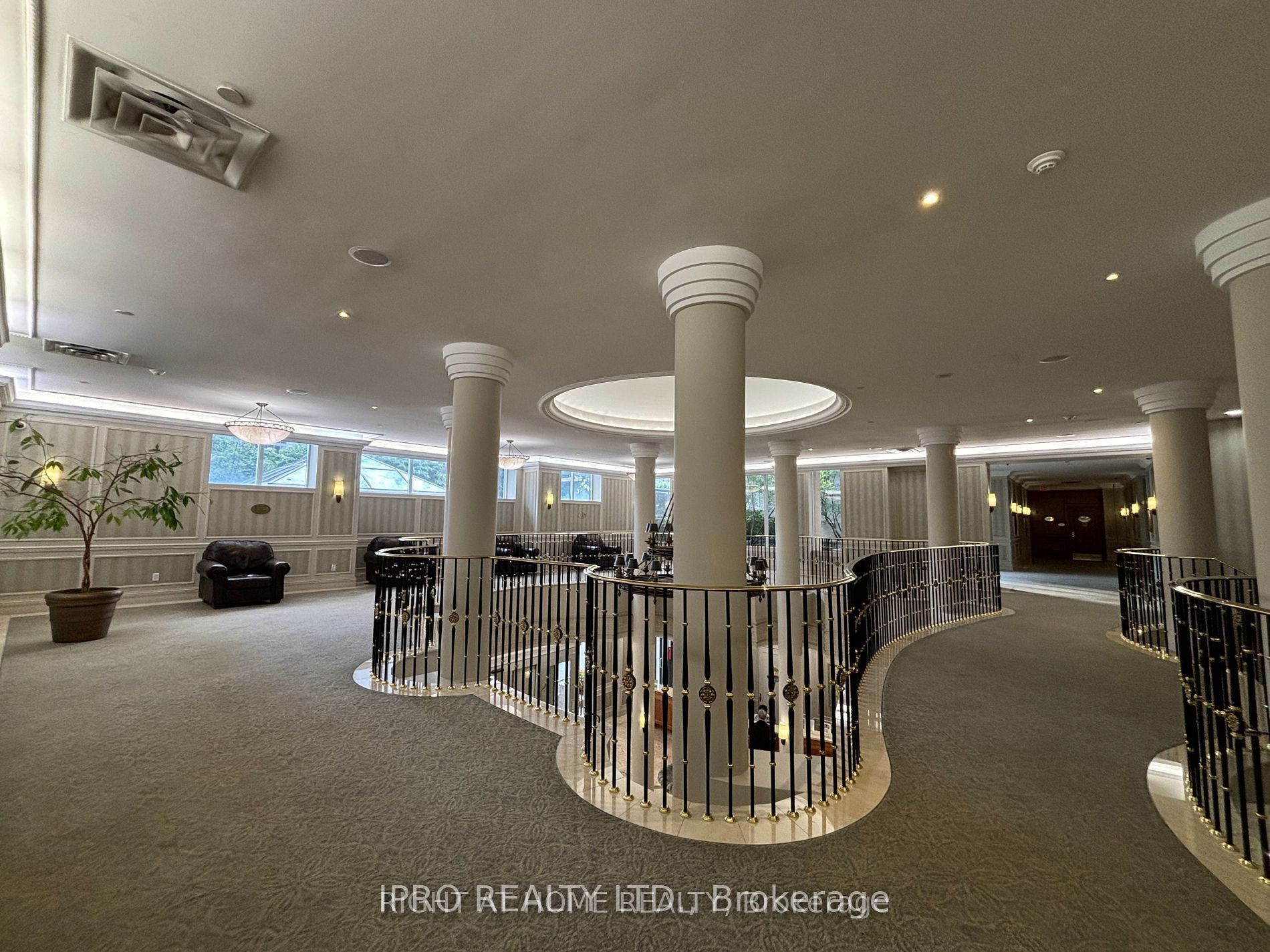 25 Kingsbridge Garden Circle 1526 Property Photo 22
