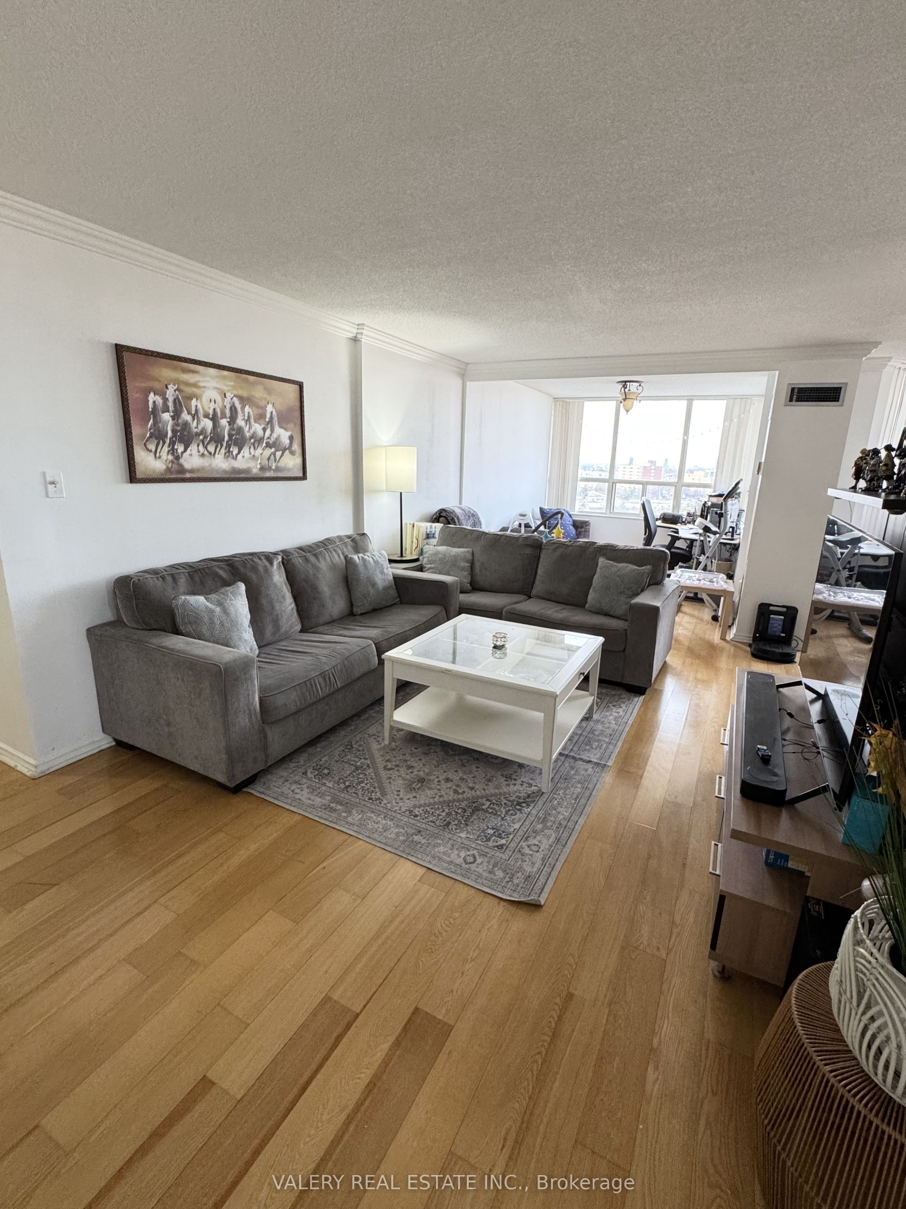 10 Malta Avenue 1008 Property Photo 4