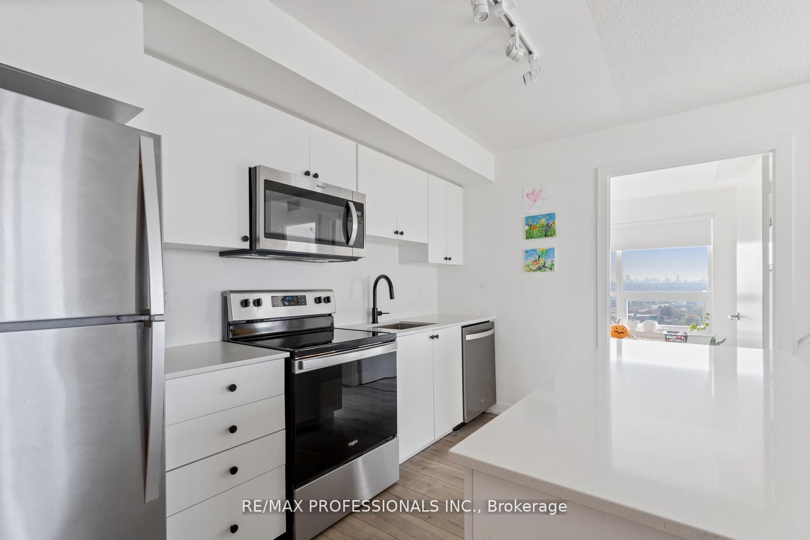 #1603 - 10 Wilby Crescent Property Photo 1