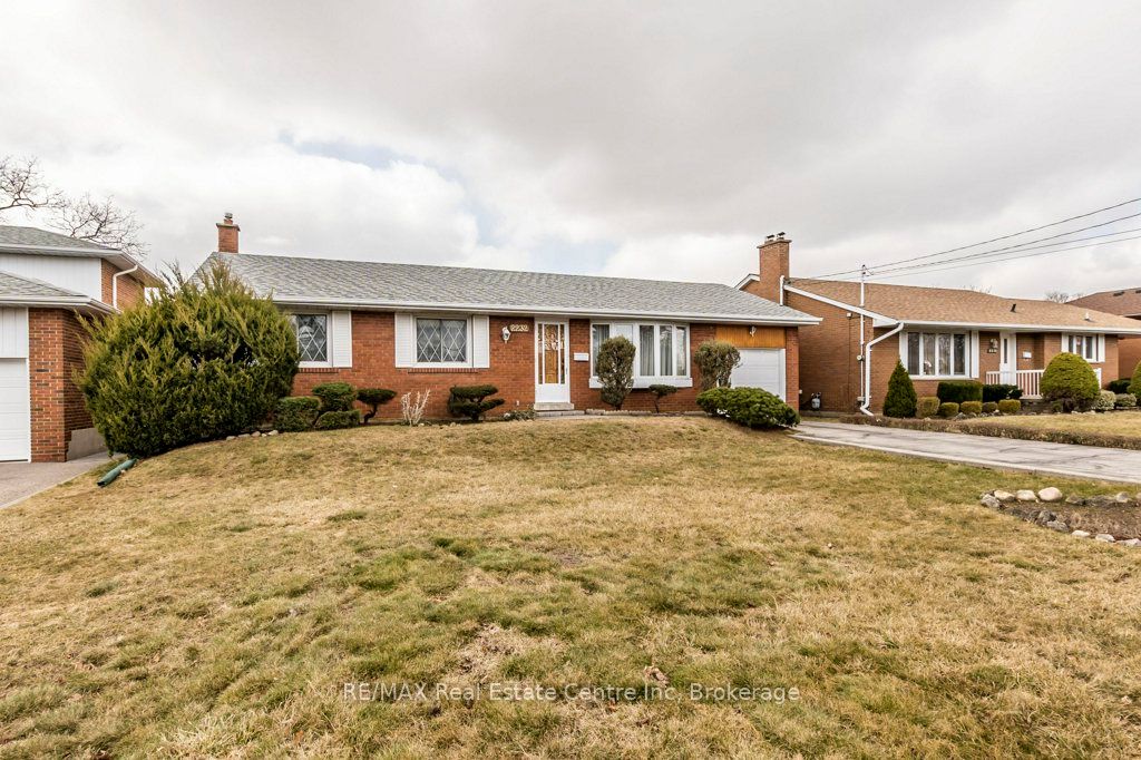 2232 Cliff Rd Property Photo 1