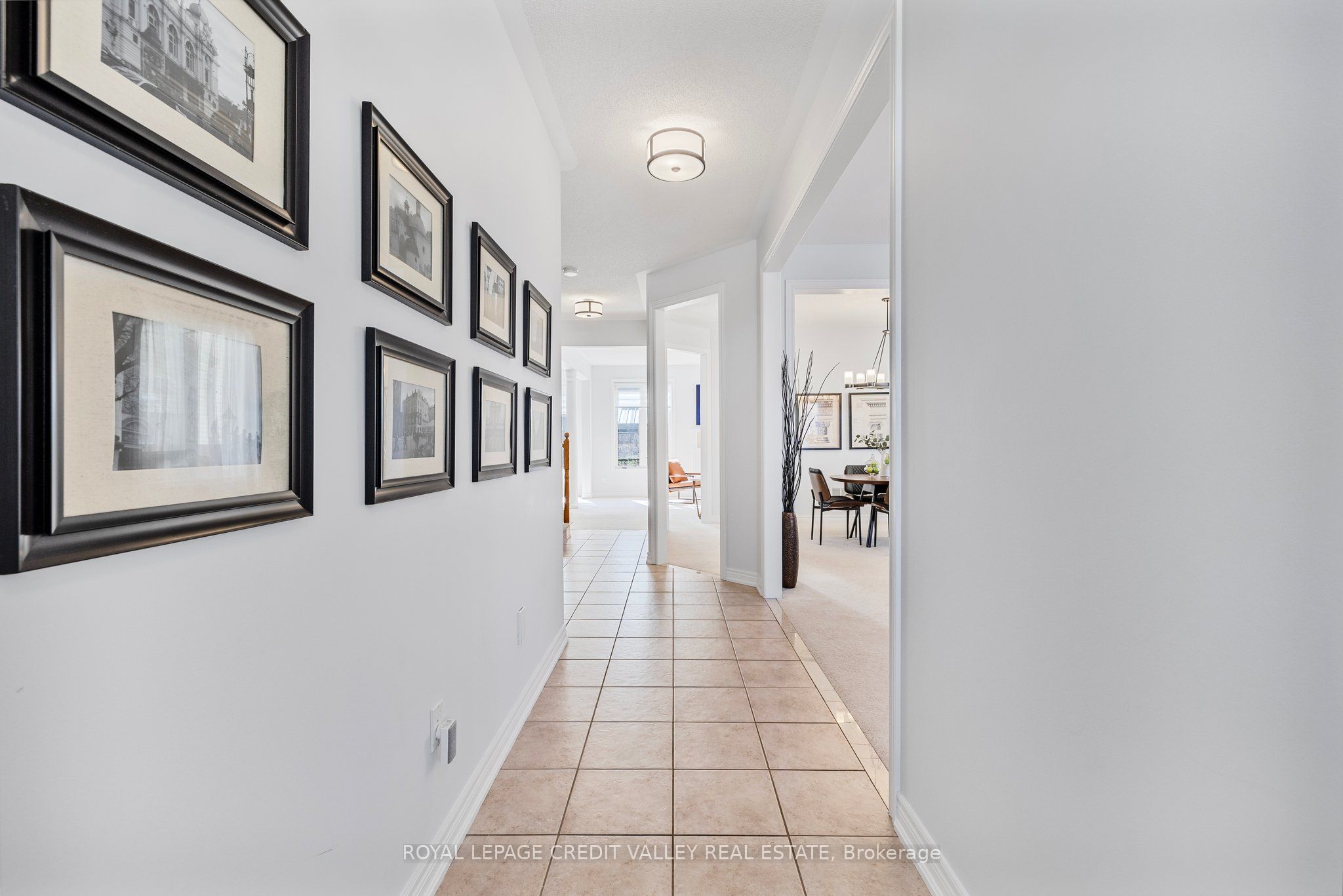 14 Larande Court Property Photo 4