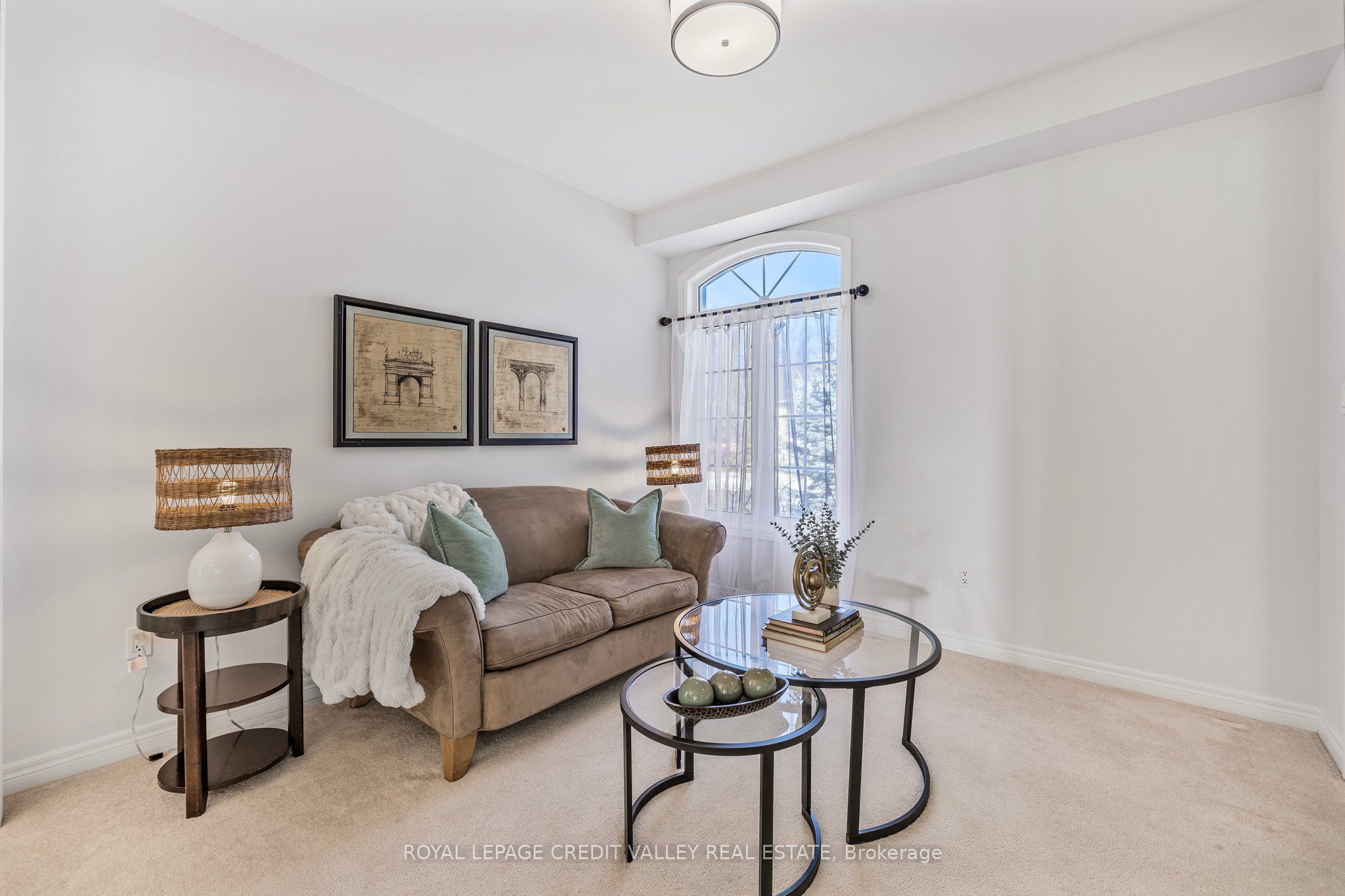 14 Larande Court Property Photo 8