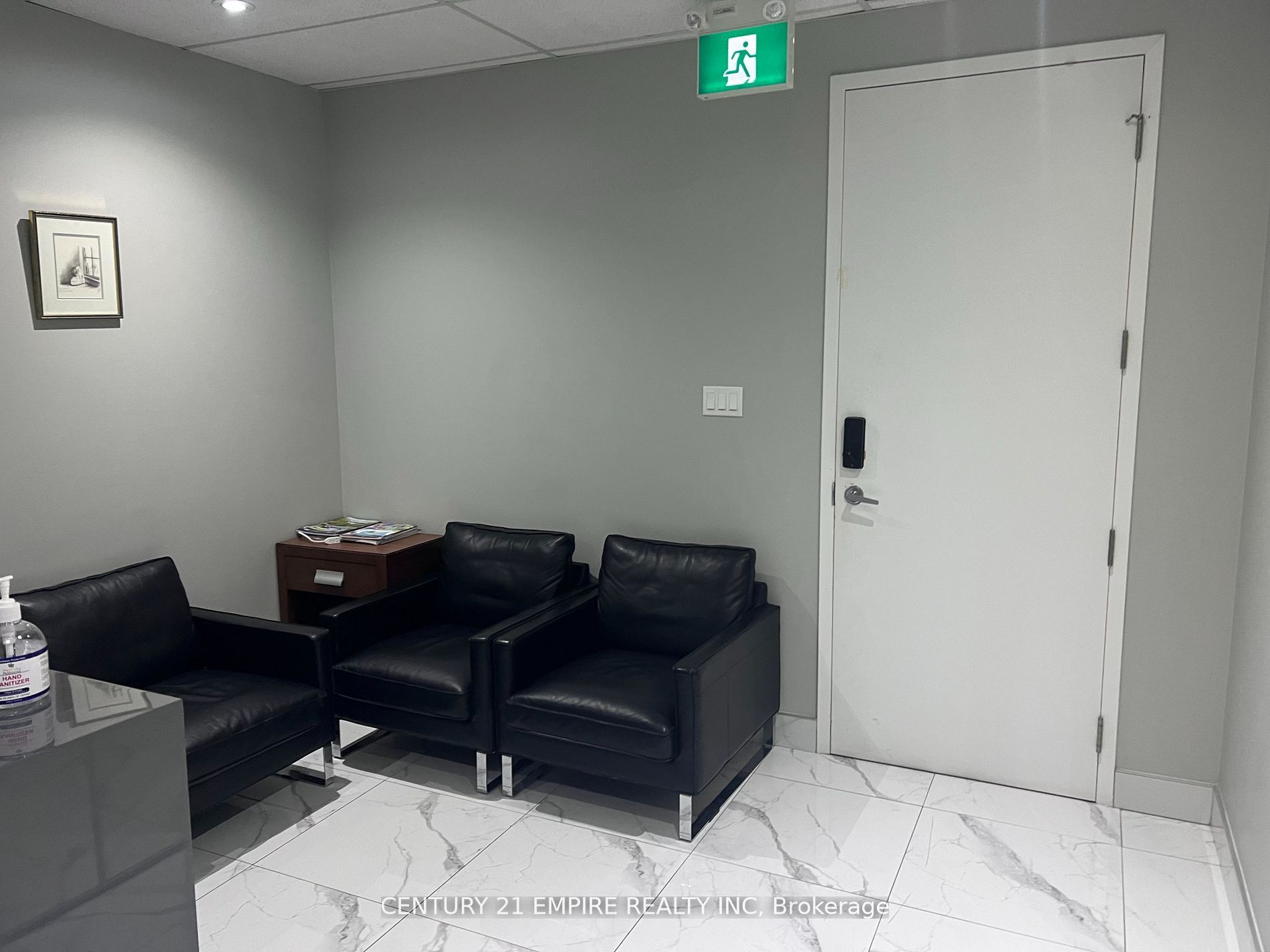#201-203 - 7956 Torbram Road Property Photo 3