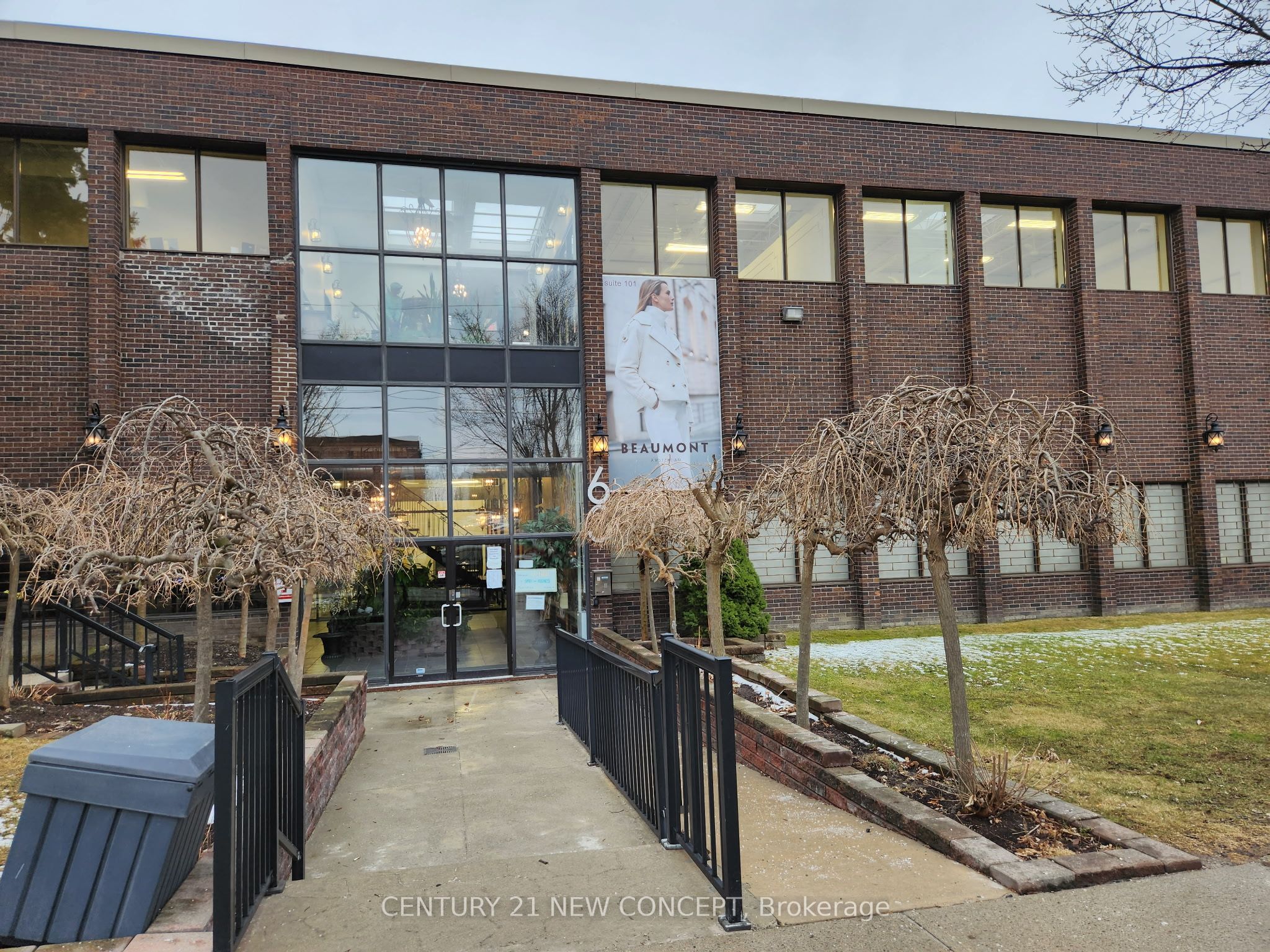 #115 - 63 Wingold Avenue Property Photo 13