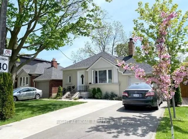 133 Meadowvale Drive Property Photo