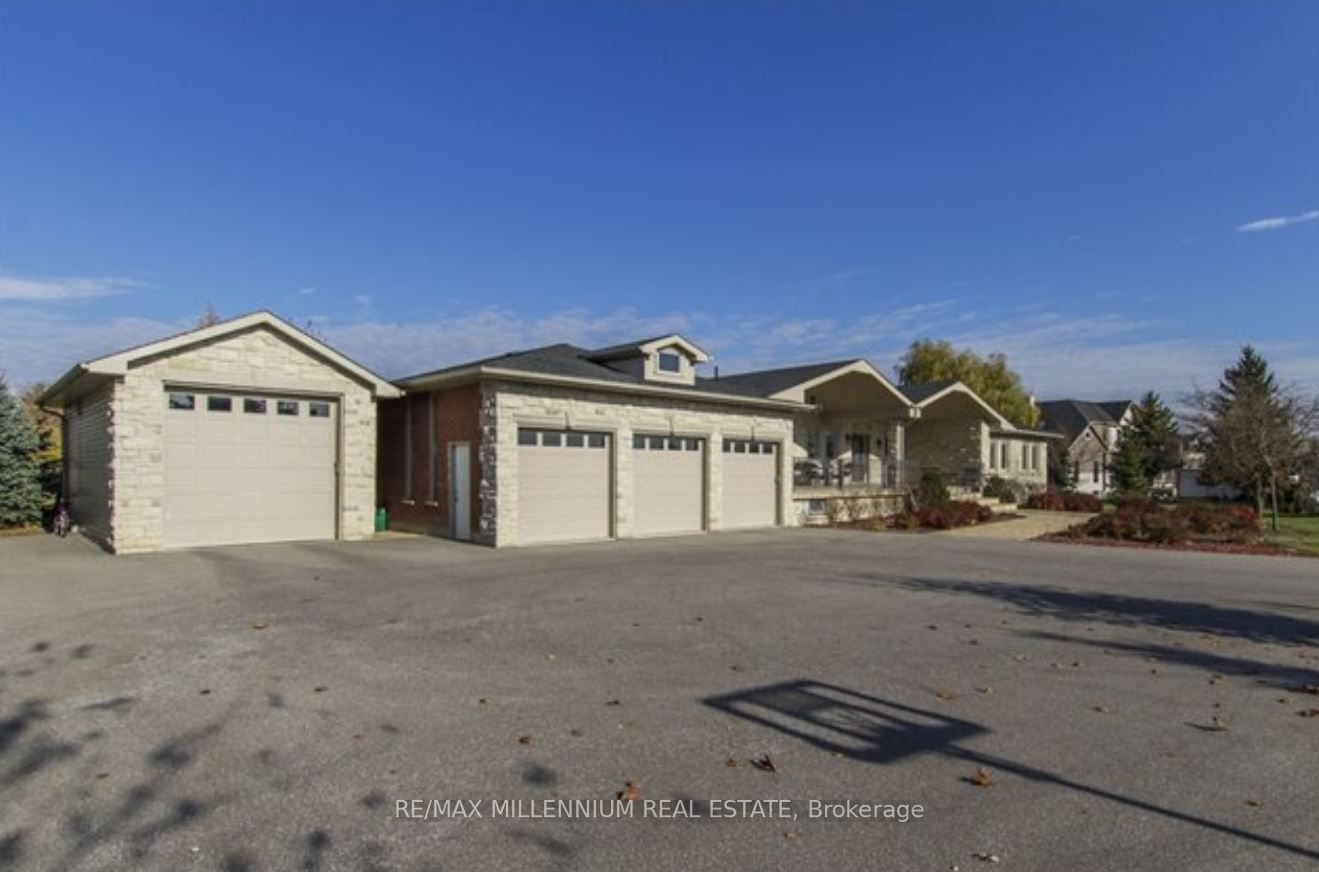 32 Michelangelo Boulevard Main Level Only Property Photo 1