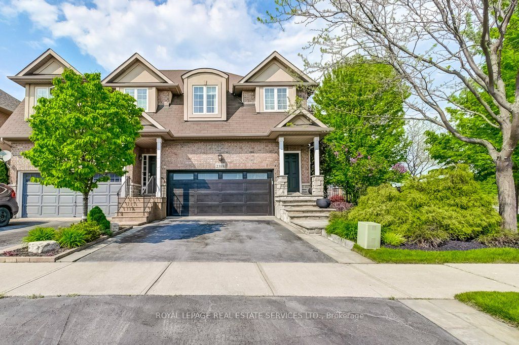 2388 Stone Glen Crescent Property Photo
