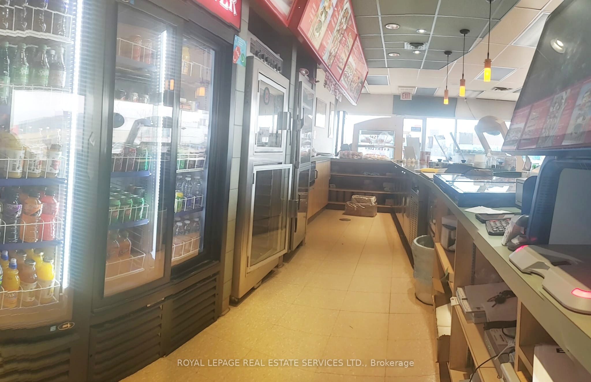 #c-102 - 5555 Eglinton Avenue Property Photo 4