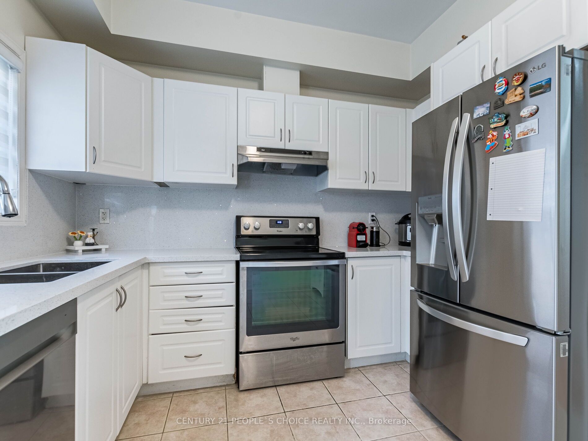 #29 - 435 Hensall Circle Property Photo 15