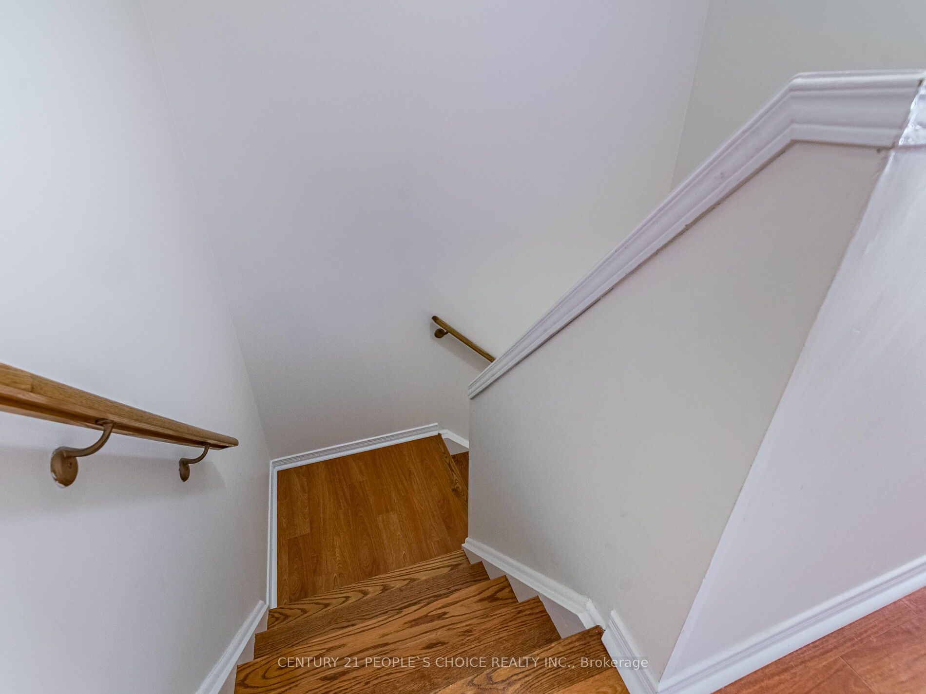 #29 - 435 Hensall Circle Property Photo 30