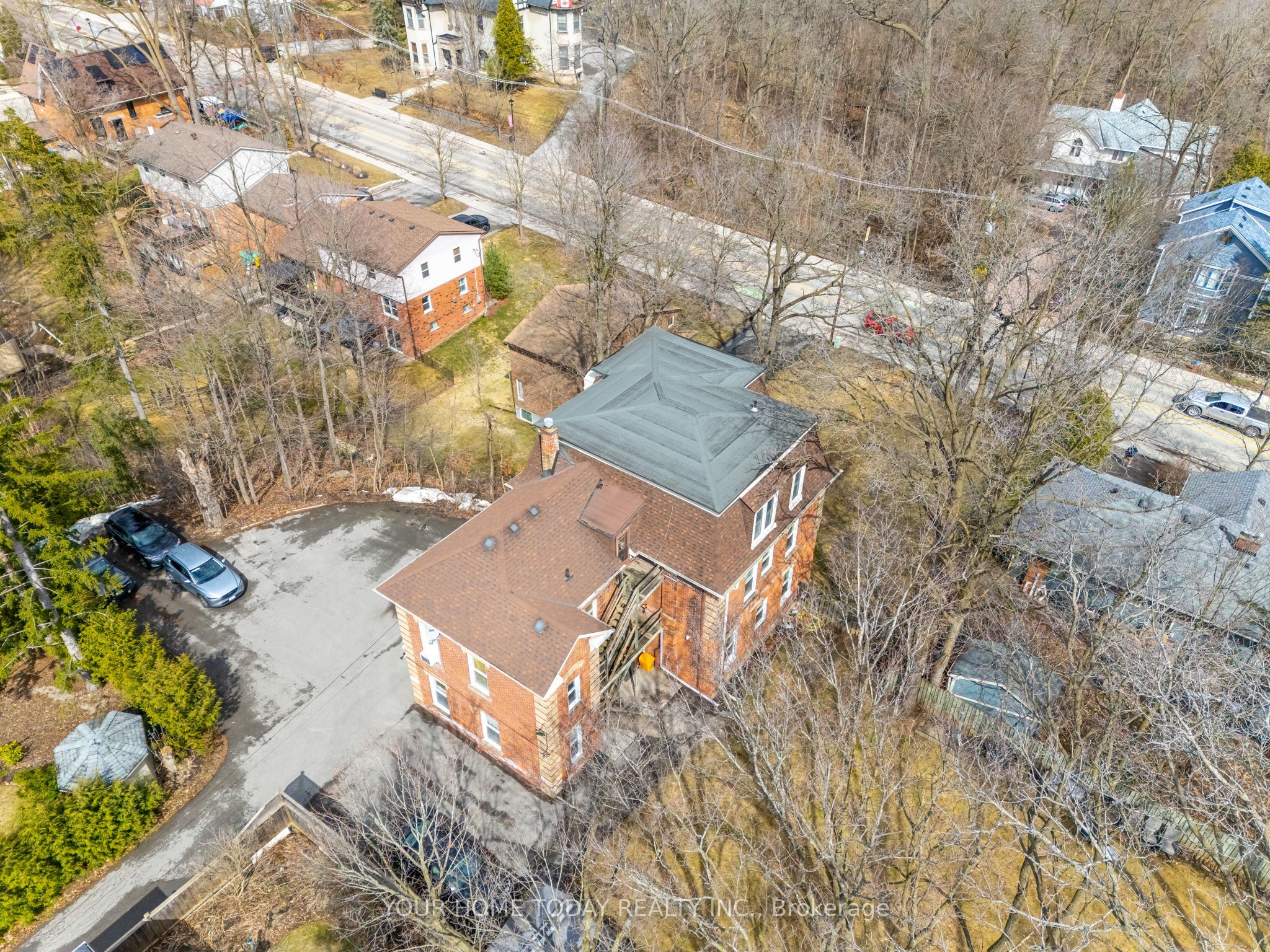 36 Market Street Property Photo 8
