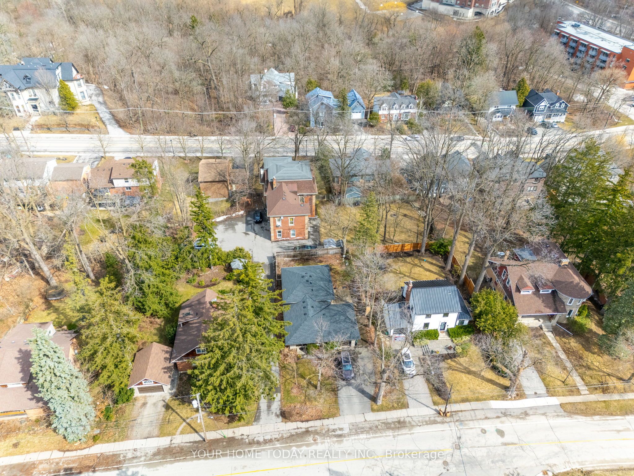 36 Market Street Property Photo 10