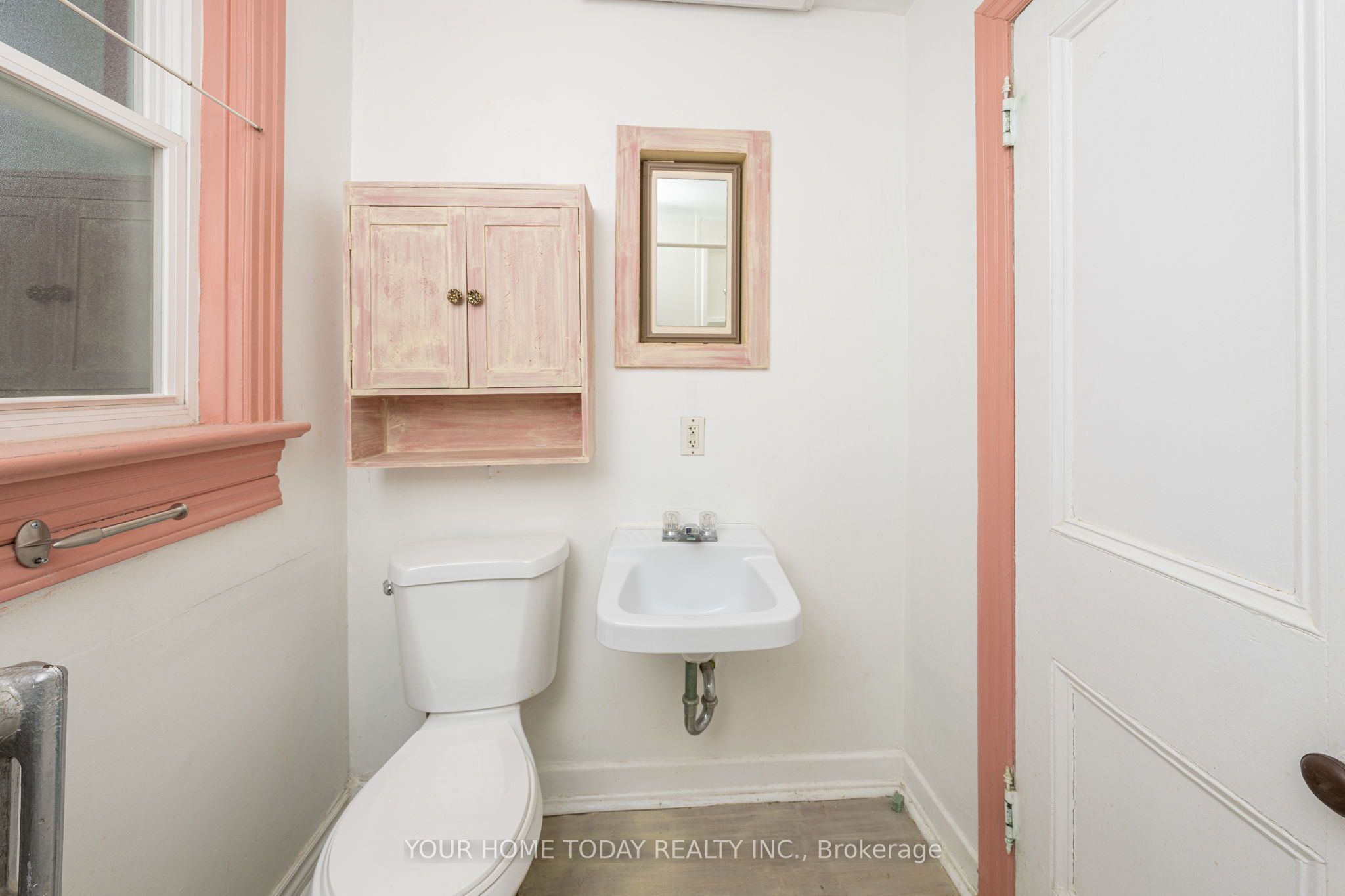 36 Market Street Property Photo 32