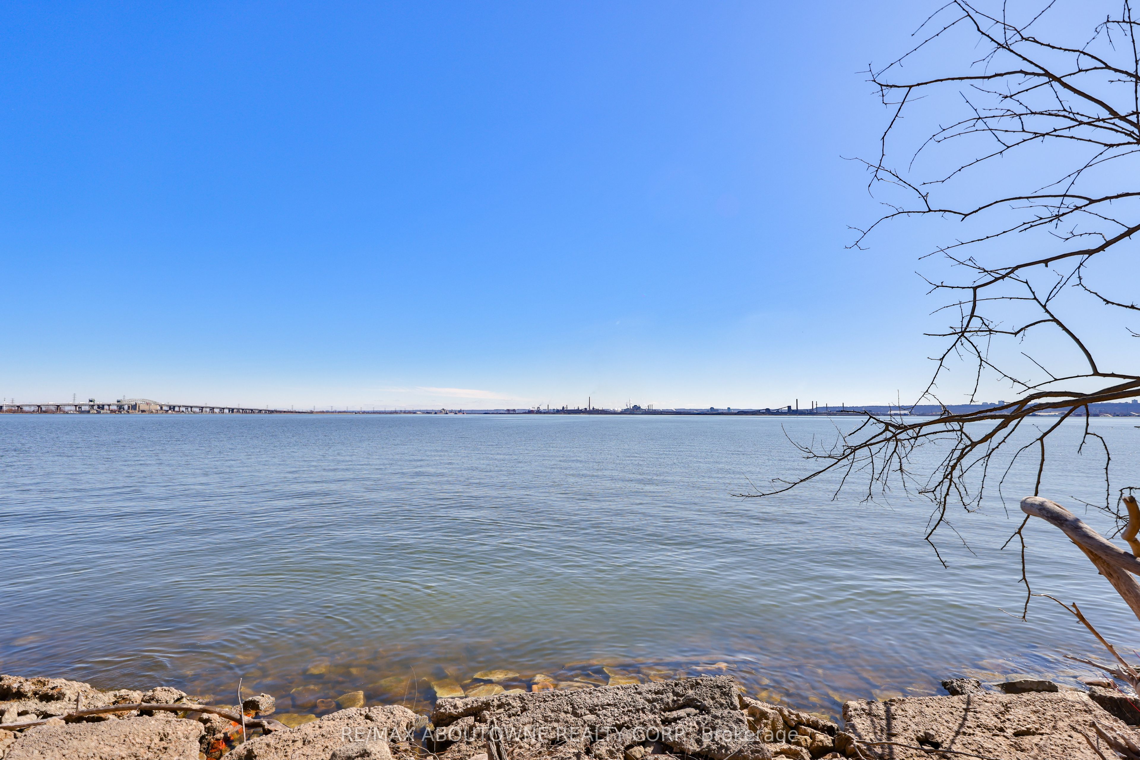 270 North Shore Boulevard E Property Photo 43