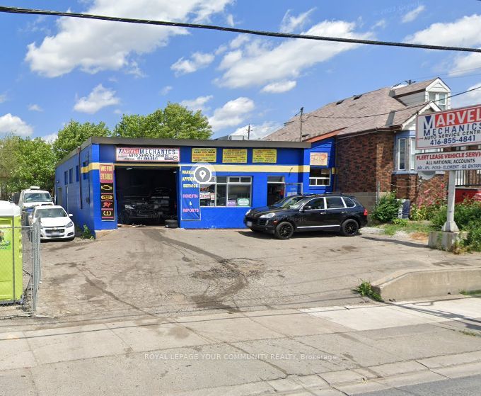 1898 Wilson Avenue Property Photo 1