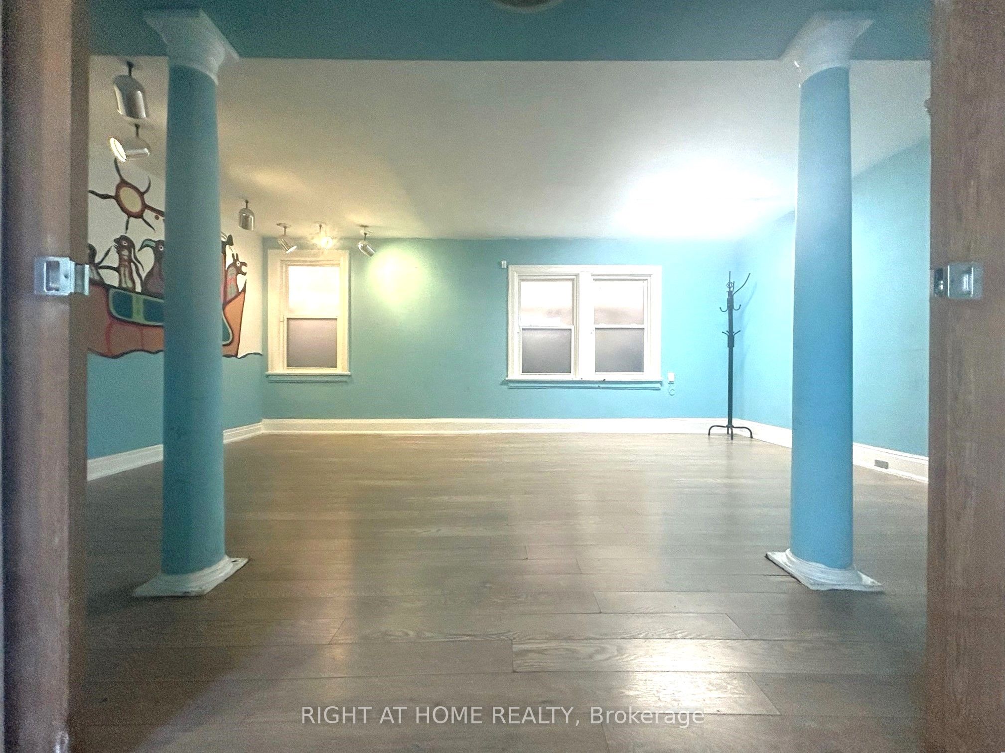 #202 - 1911 Weston Road Property Photo 8