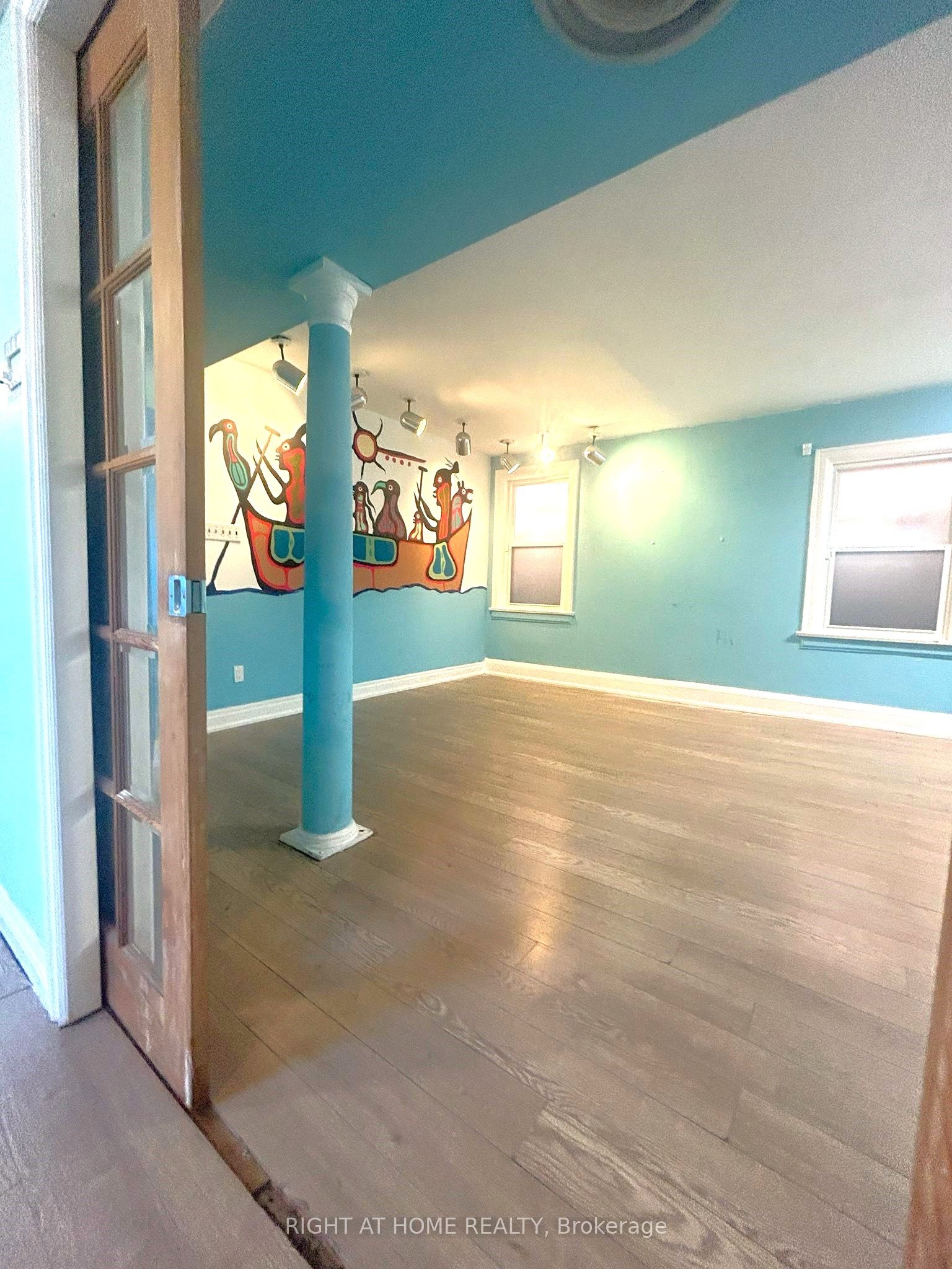 #202 - 1911 Weston Road Property Photo 9