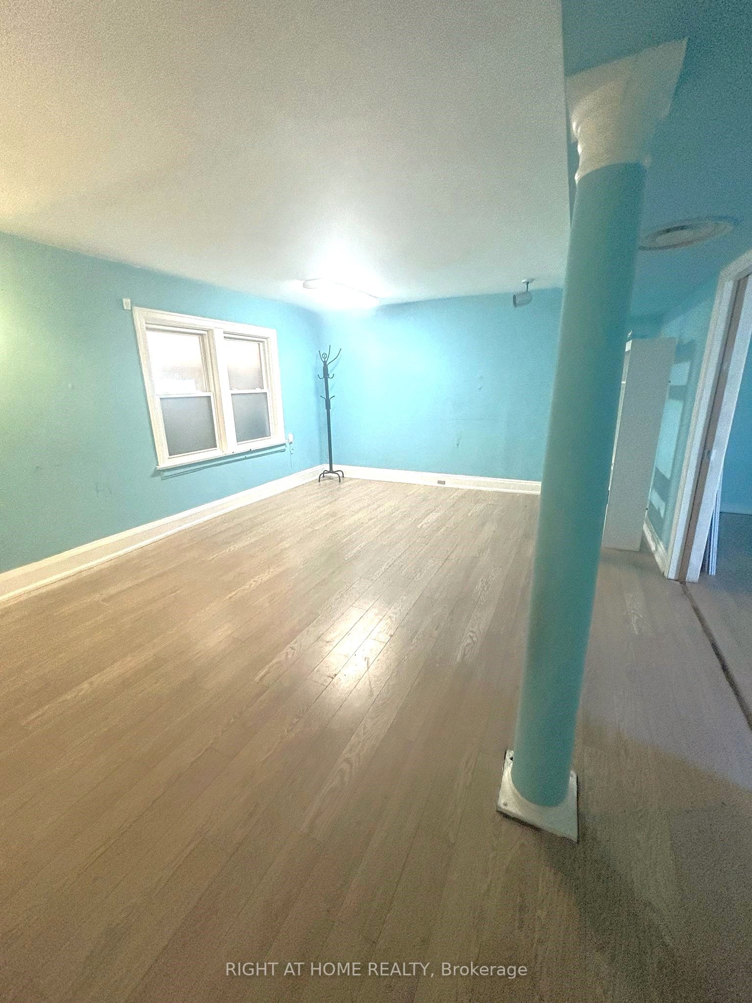 #202 - 1911 Weston Road Property Photo 10