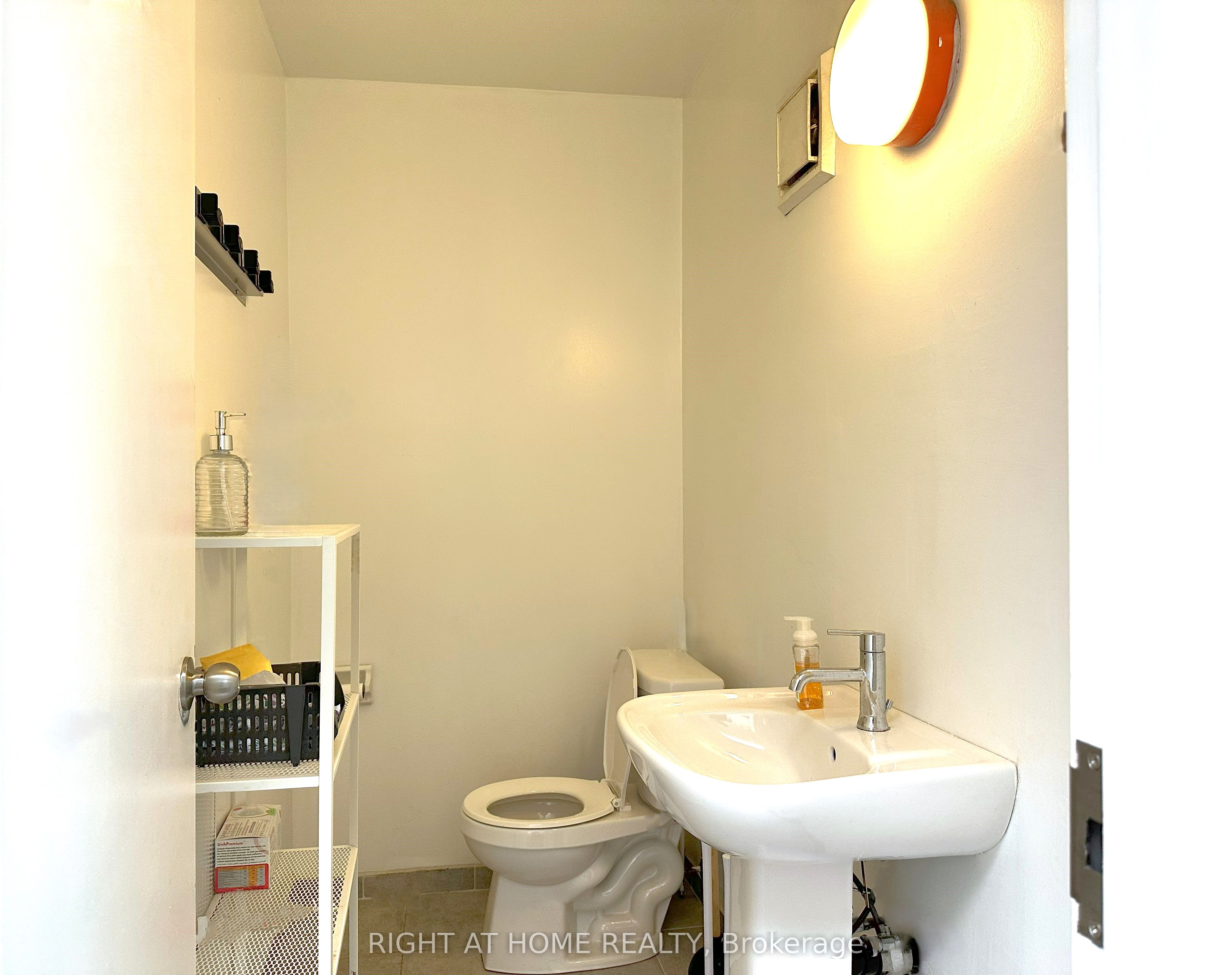 #202 - 1911 Weston Road Property Photo 14