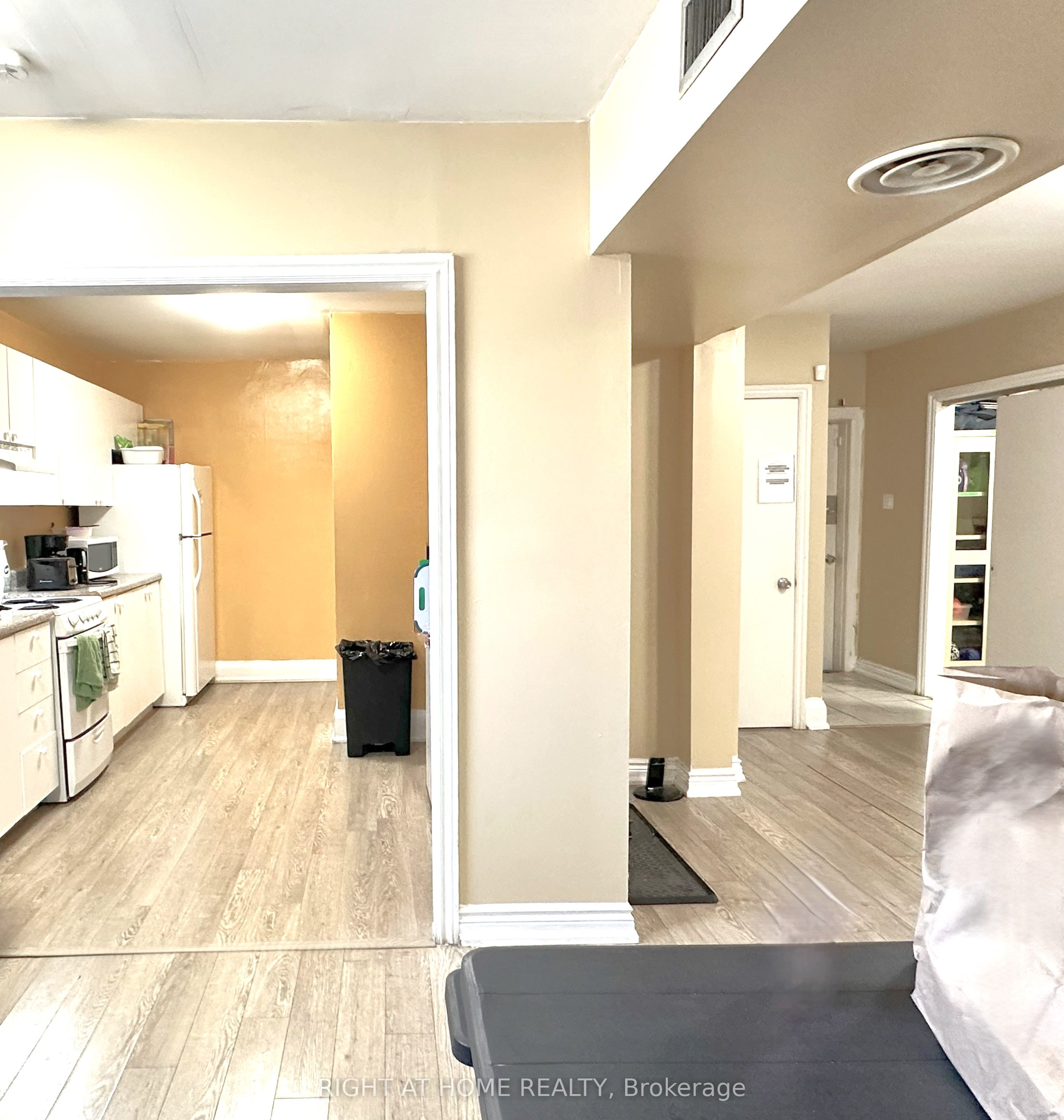 #202 - 1911 Weston Road Property Photo 16