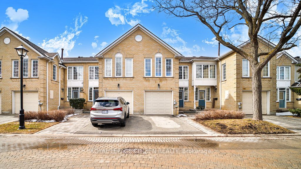 9 Hartnell Square Property Photo 1