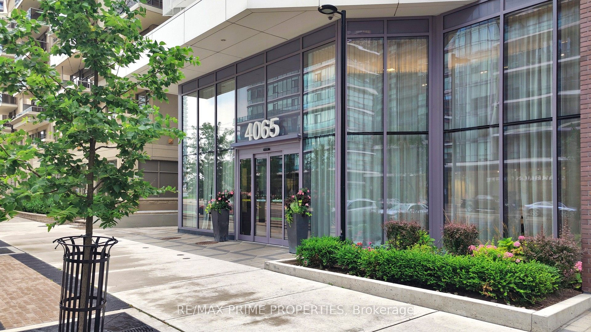 #607 - 4065 Confederation Parkway Property Photo 6