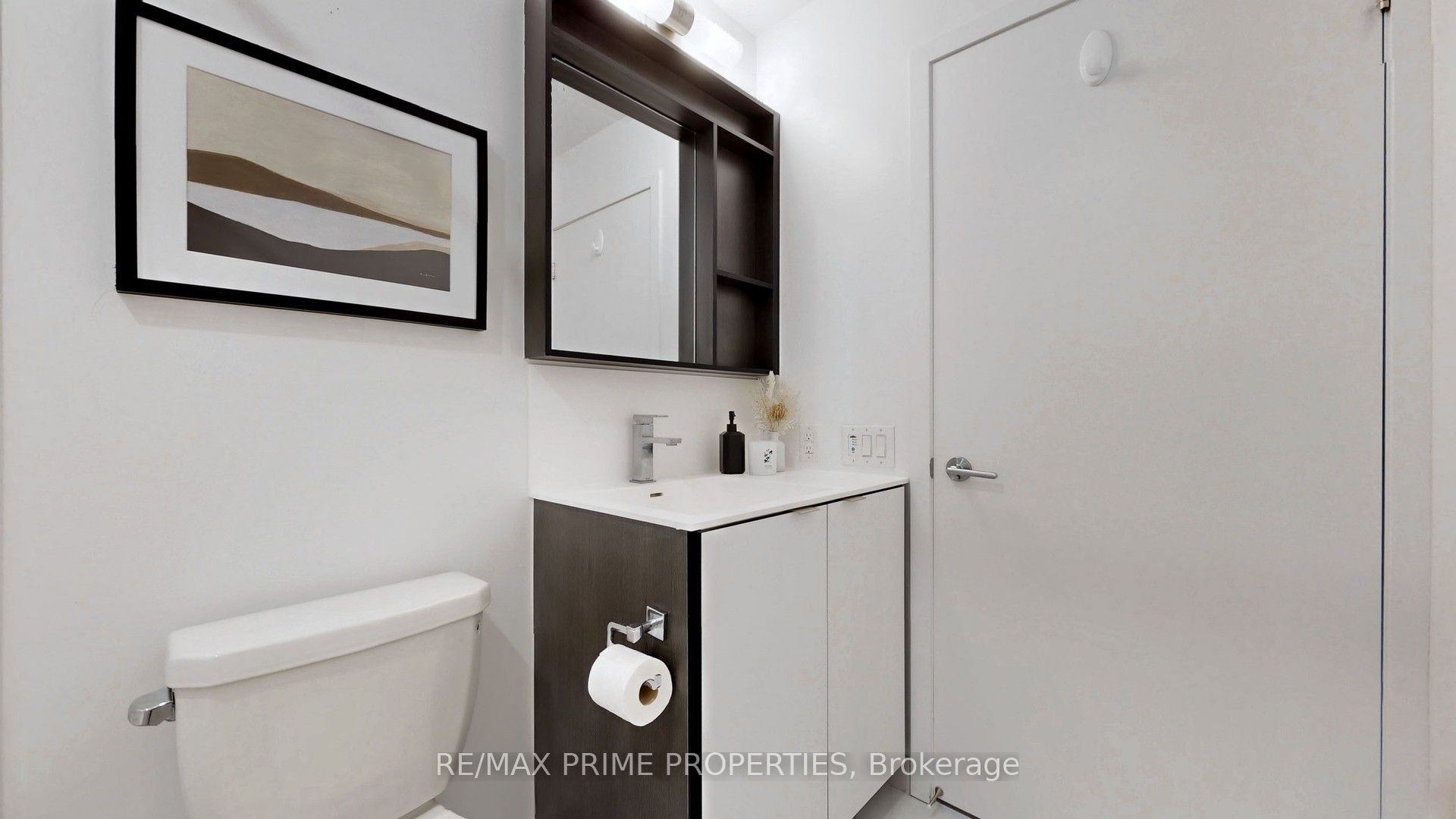 #607 - 4065 Confederation Parkway Property Photo 21