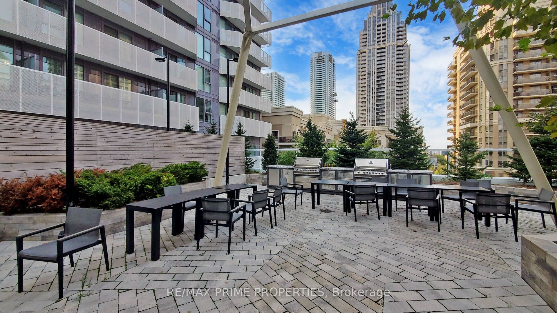 #607 - 4065 Confederation Parkway Property Photo 30