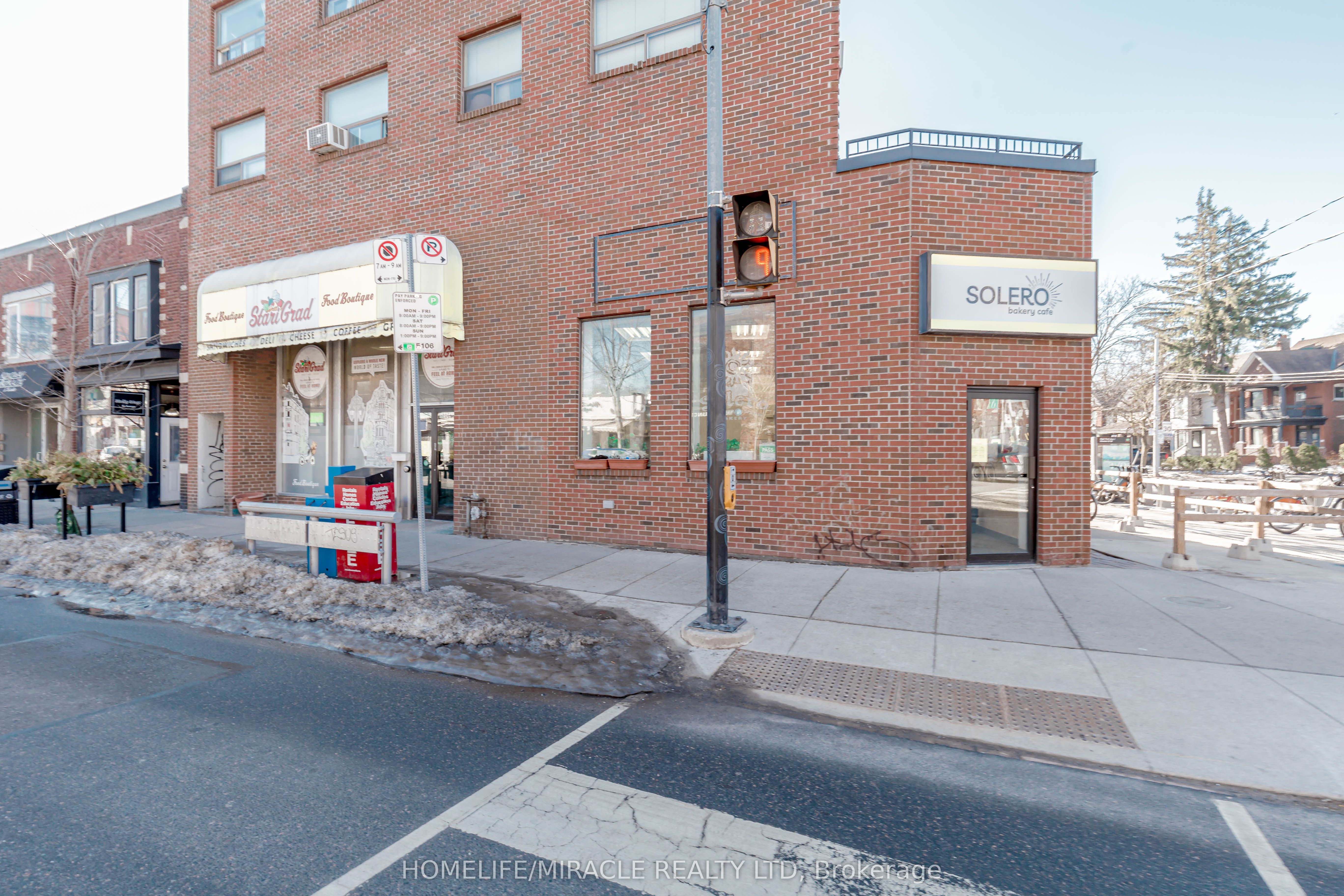 3029 Dundas Street Property Photo 3