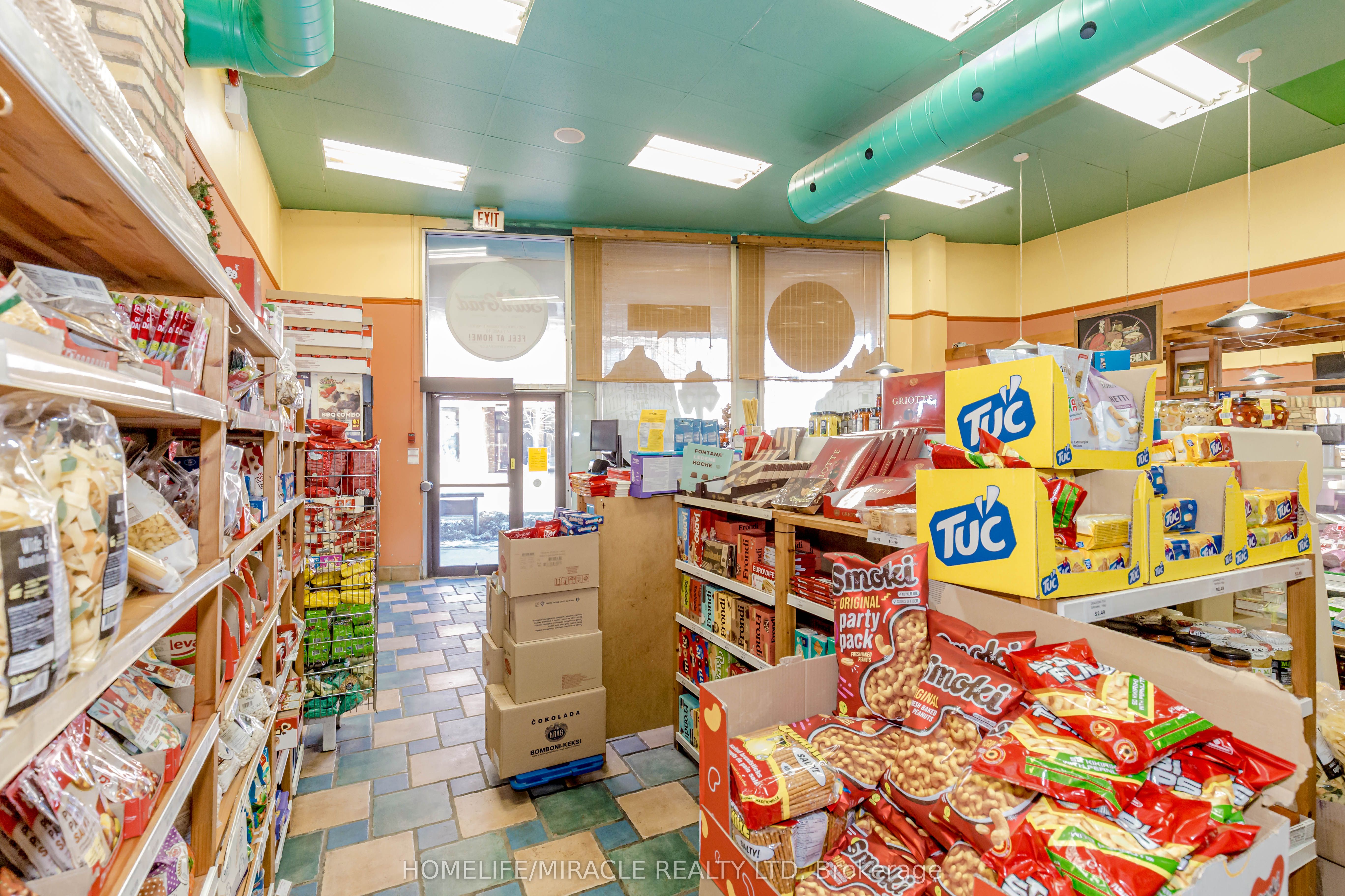 3029 Dundas Street Property Photo 29