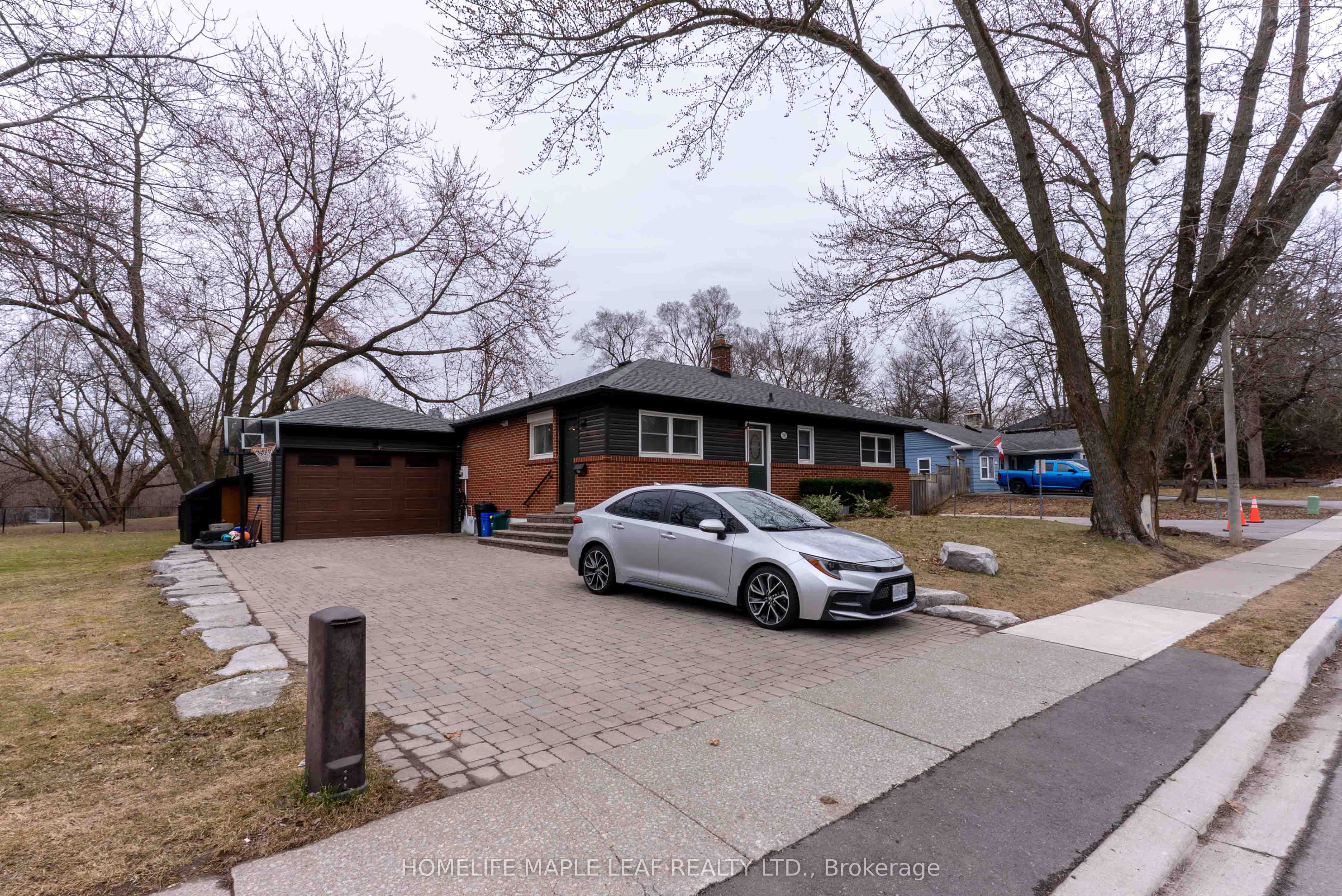 292 Woodward Avenue Property Photo