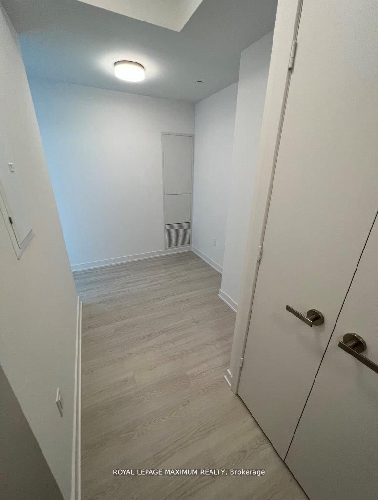 #2201 - 3883 Quartz Road Property Photo 7