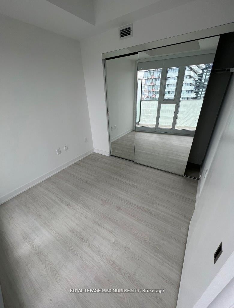 #2201 - 3883 Quartz Road Property Photo 9