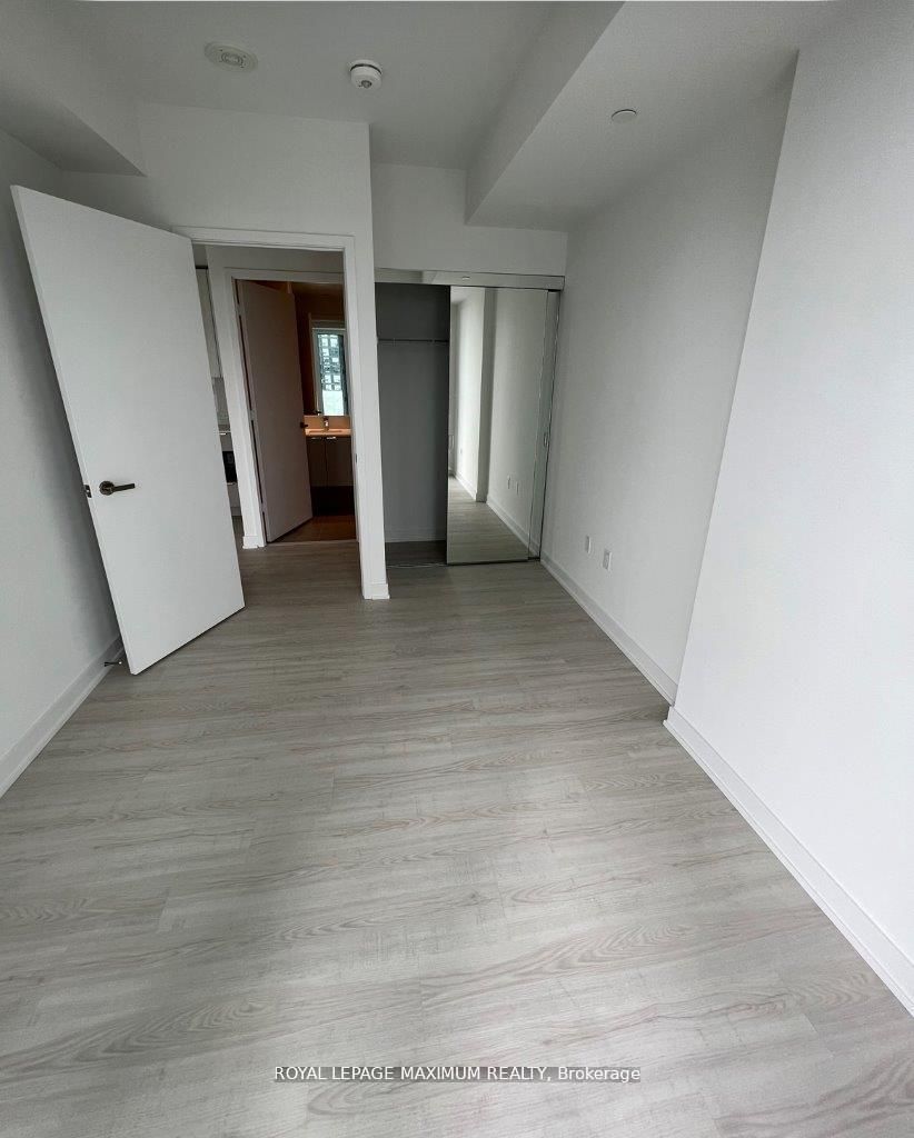 #2201 - 3883 Quartz Road Property Photo 11