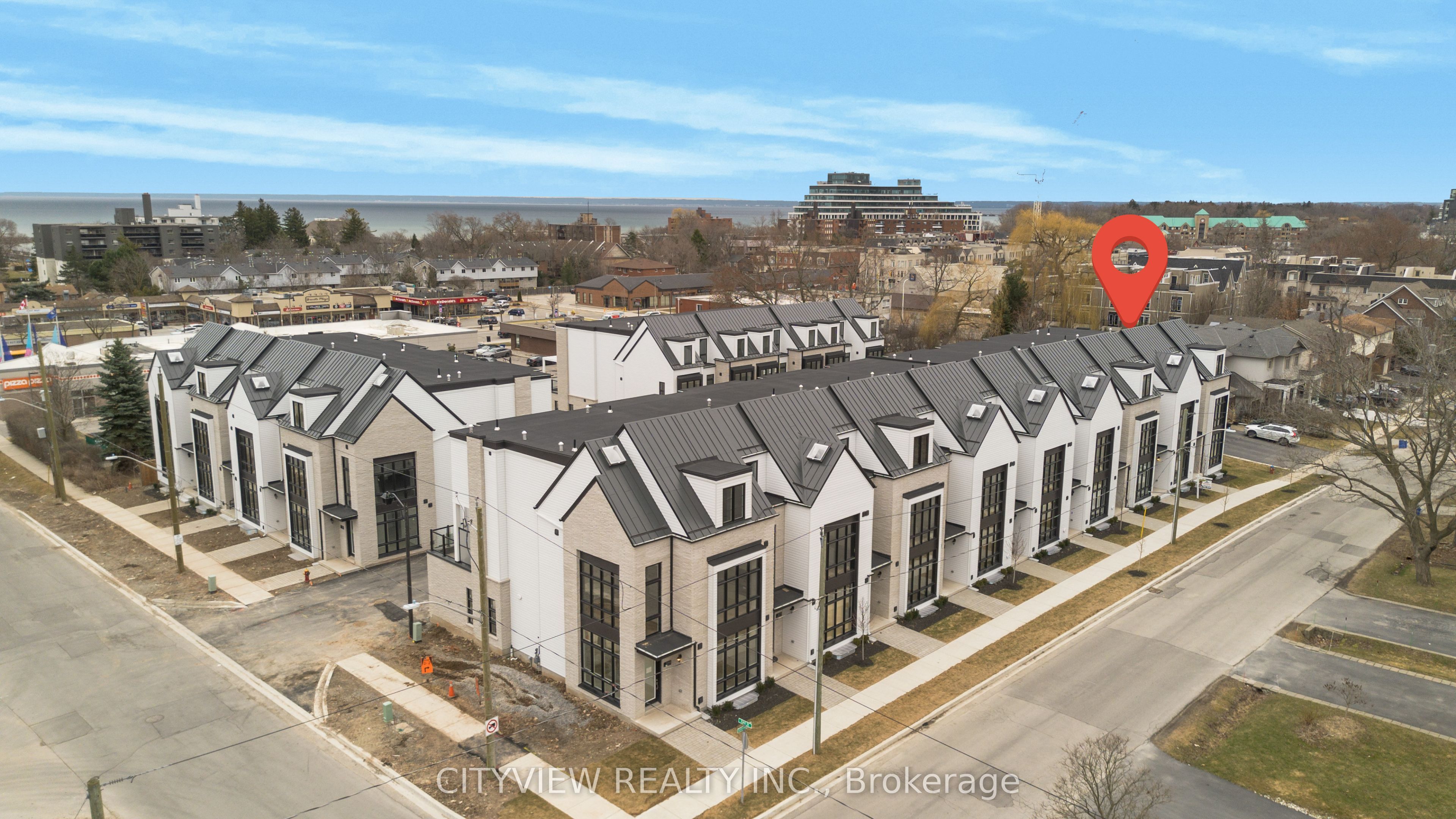 1001 Br Bronte Real Estate Listings Main Image