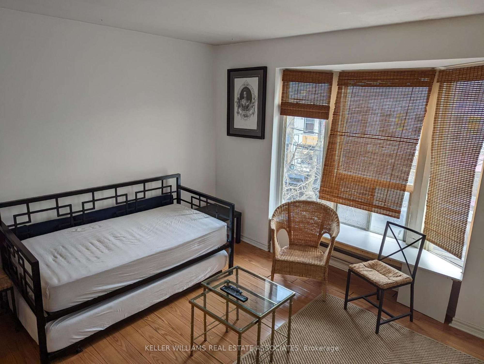 #upper - 83 Elm Grove Property Photo 6