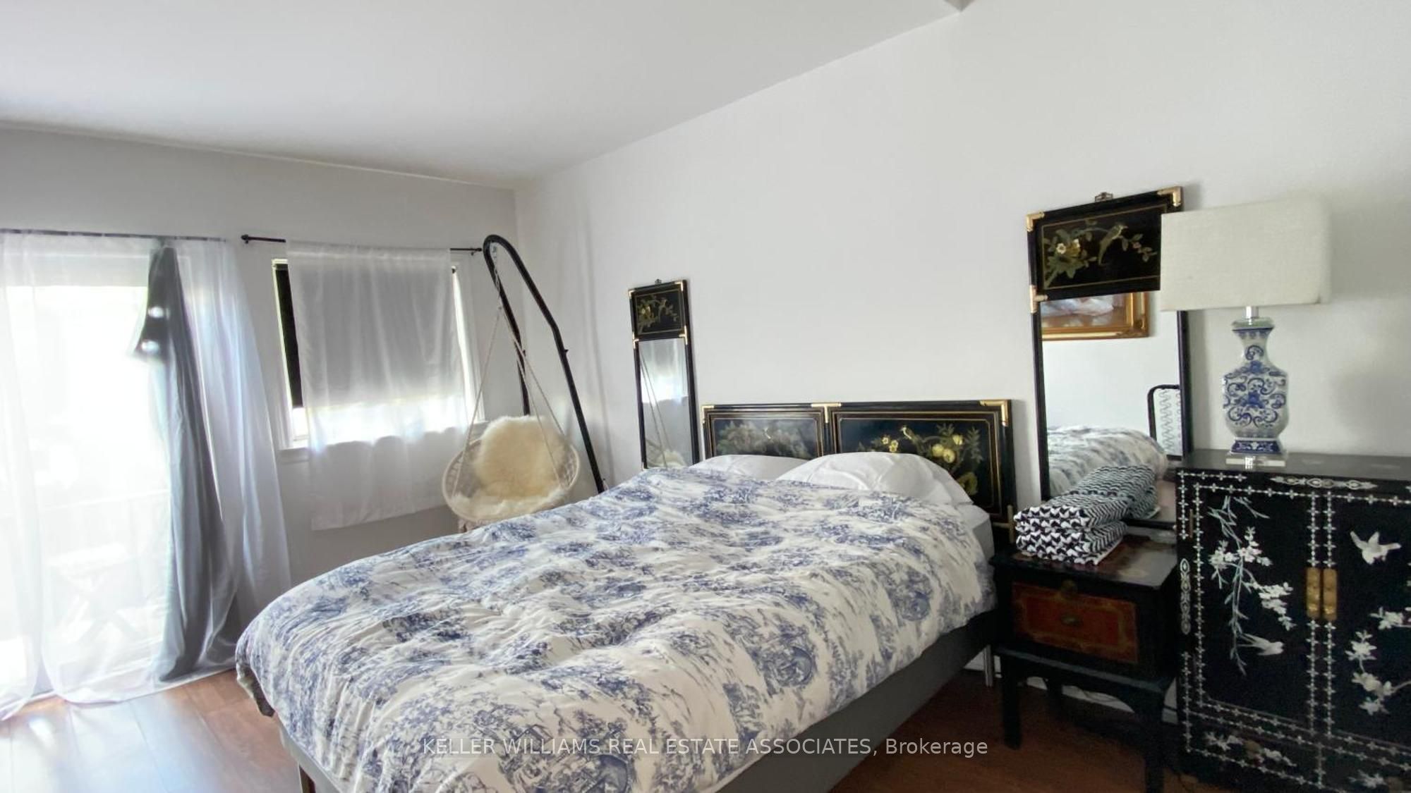 #upper - 83 Elm Grove Property Photo 11