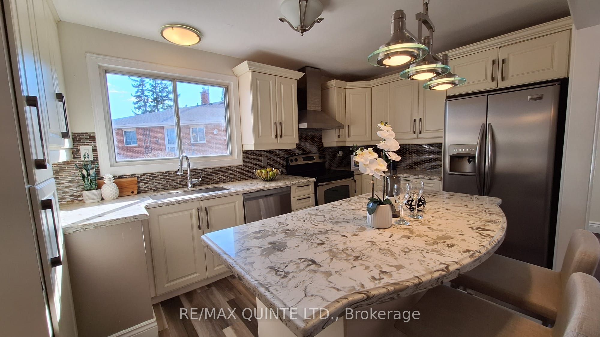 3375 Kelowna Court Property Photo 10
