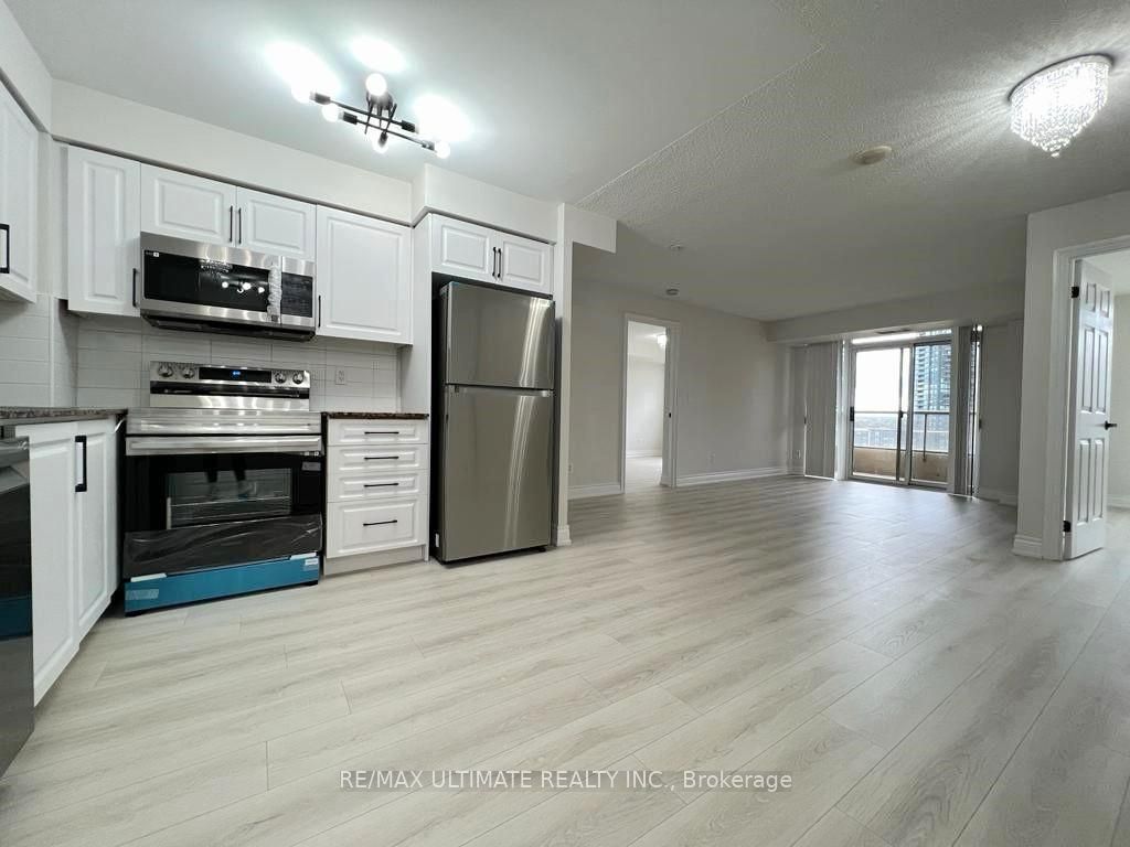 #1401 - 310 Burnhamthorpe Road Property Photo 4