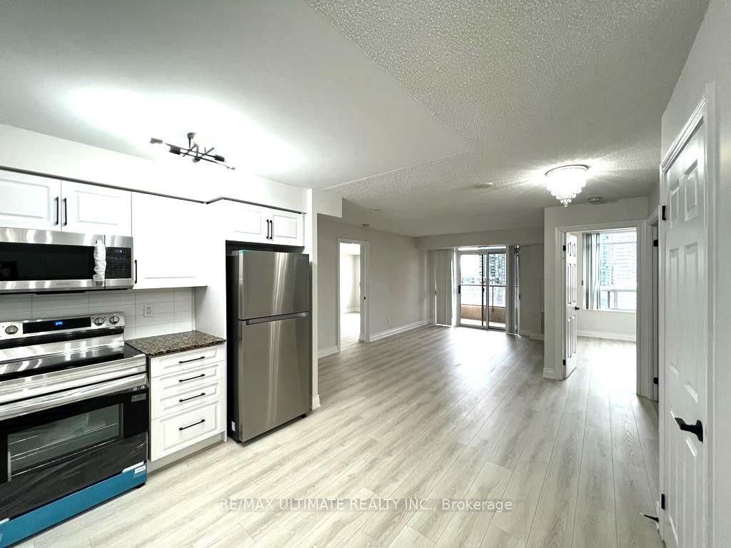 #1401 - 310 Burnhamthorpe Road Property Photo 5