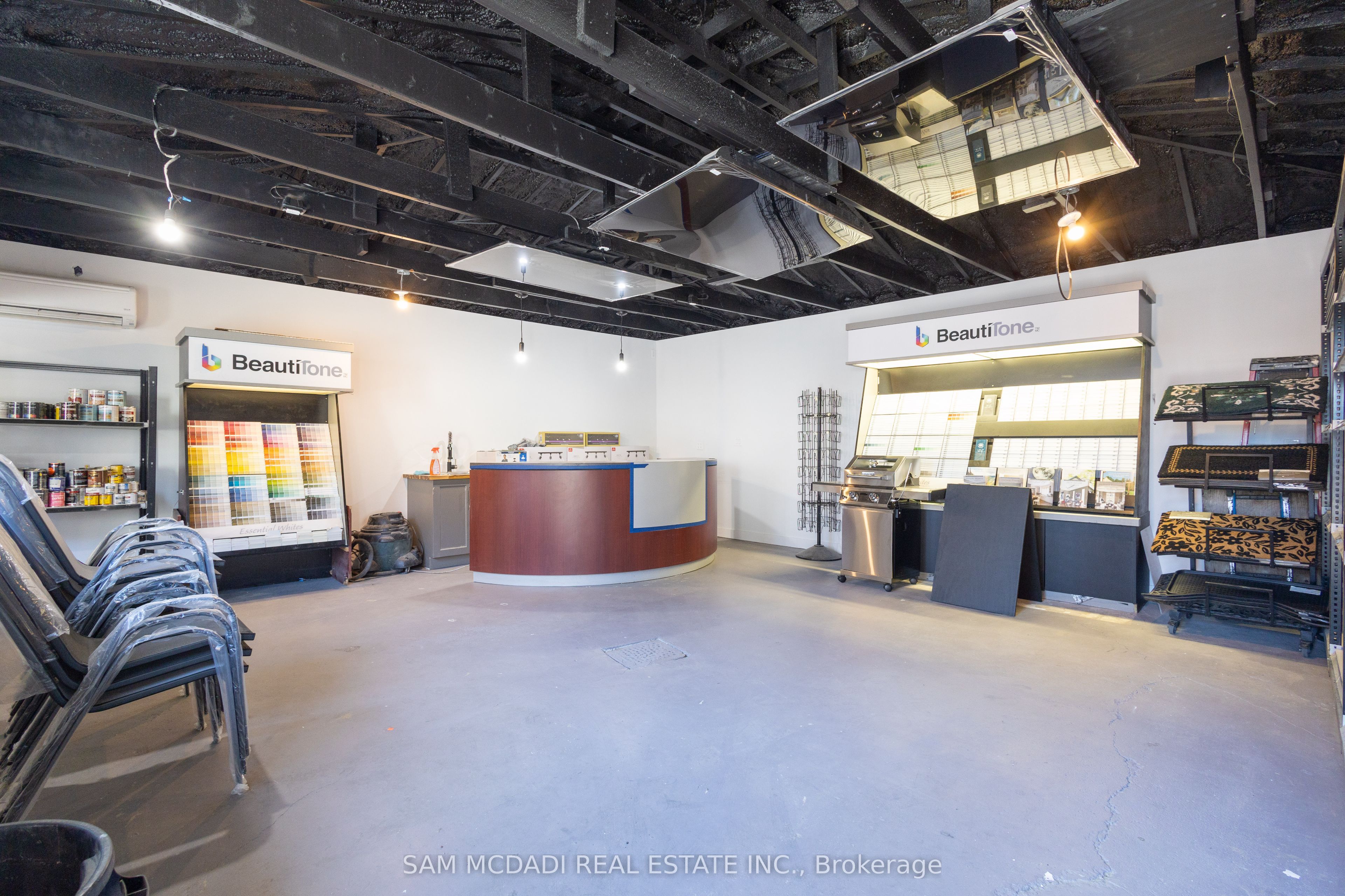 1212 Dufferin Street Property Photo 13