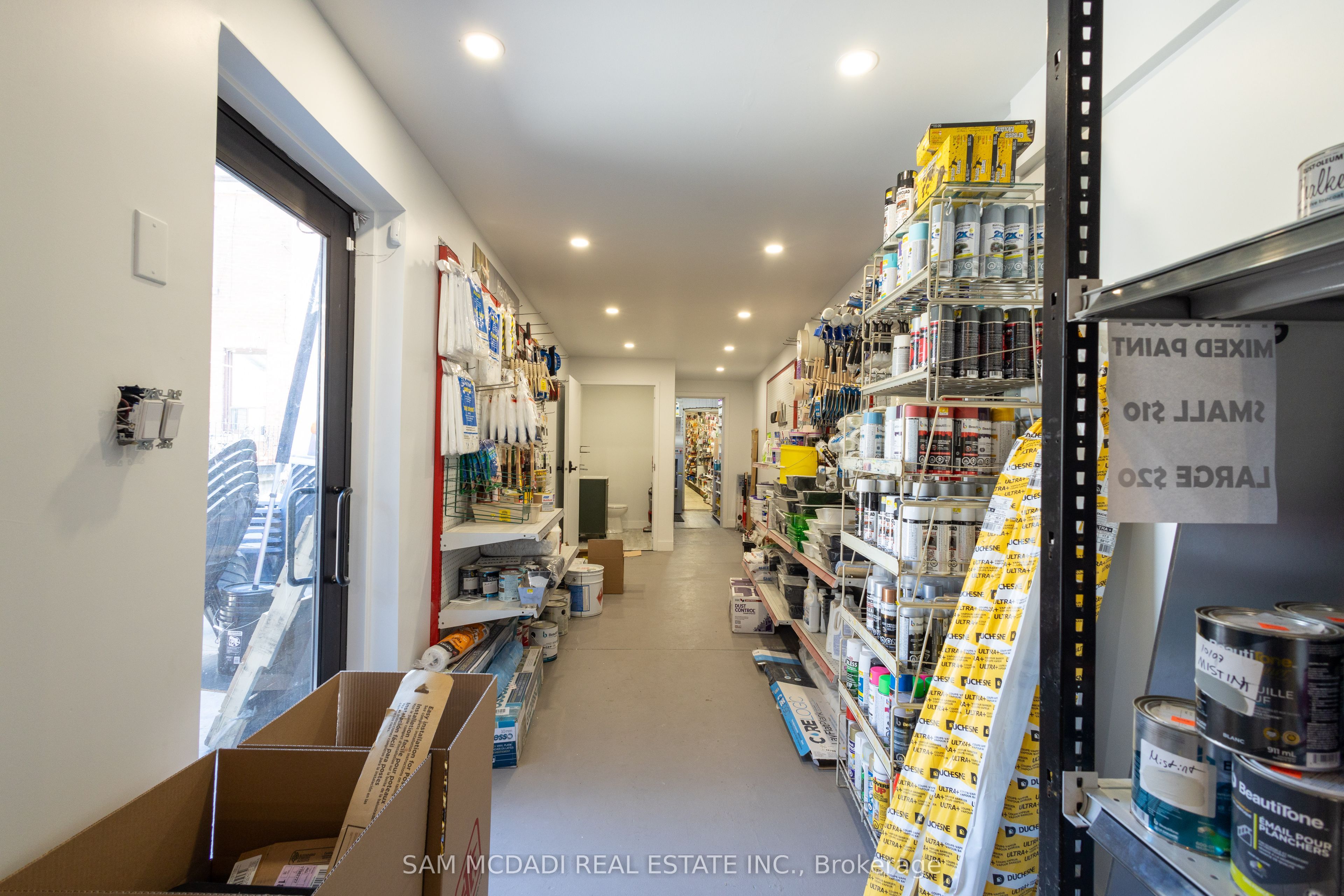 1212 Dufferin Street Property Photo 15
