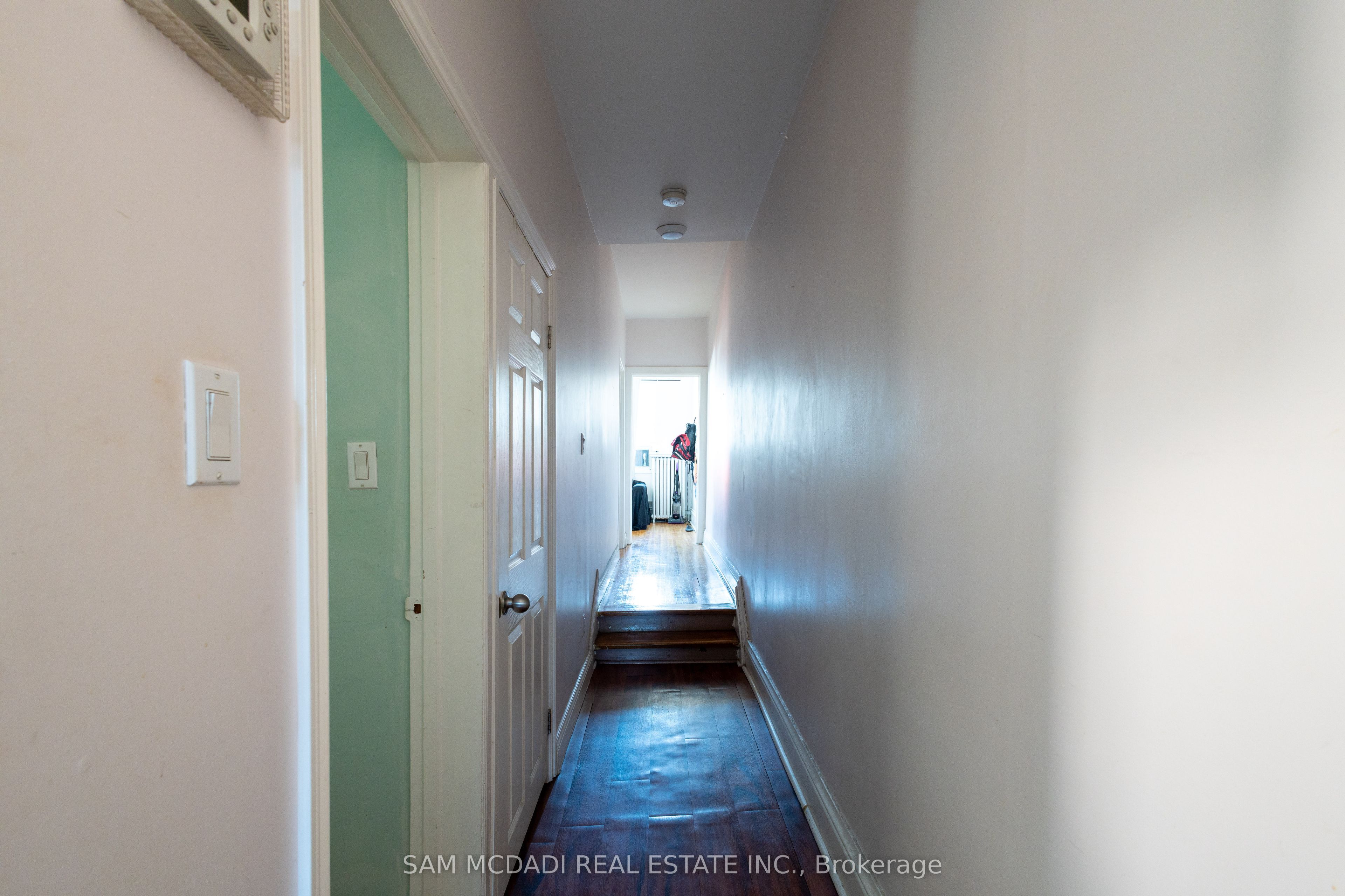 1212 Dufferin Street Property Photo 29