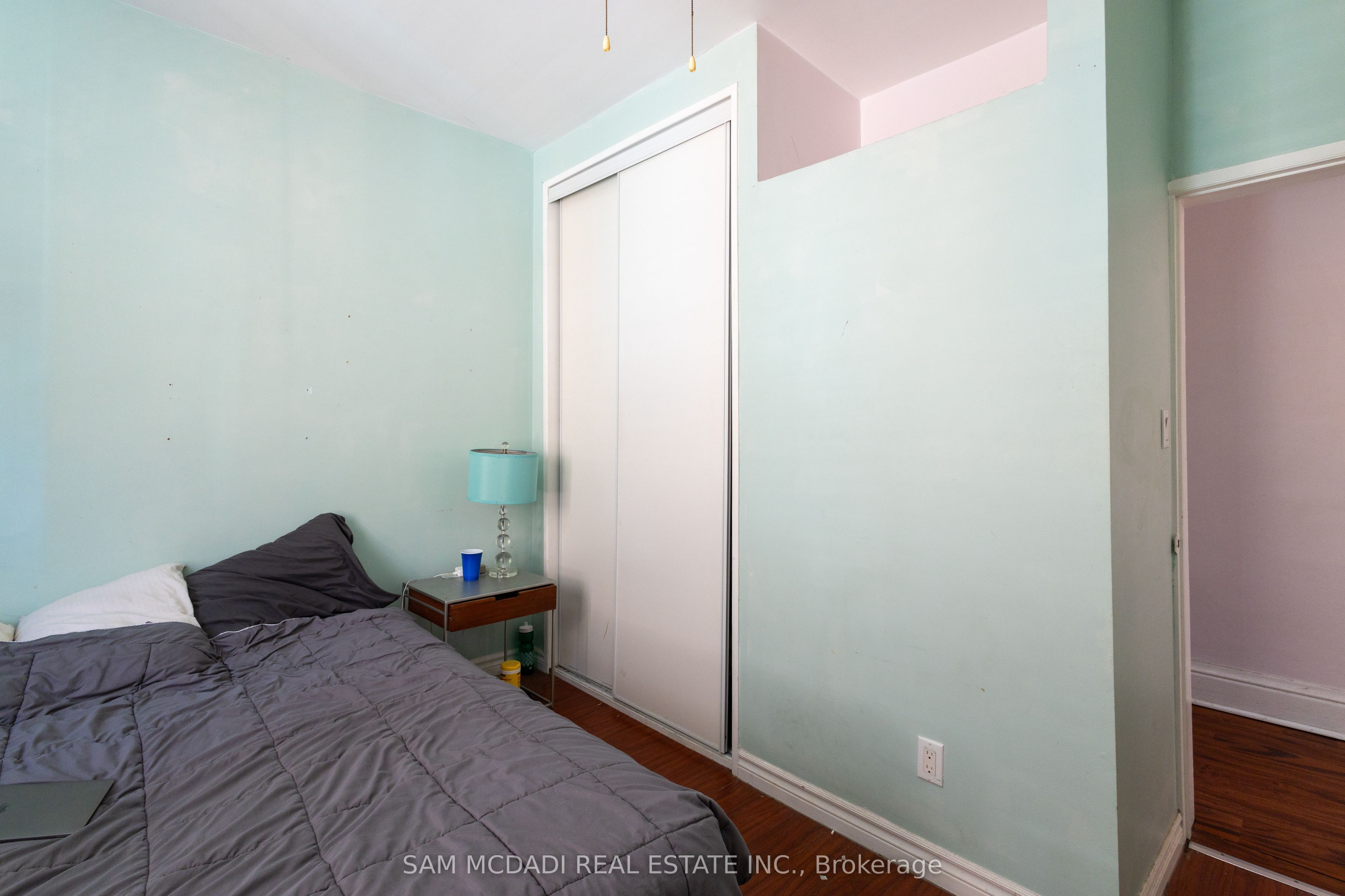 1212 Dufferin Street Property Photo 33